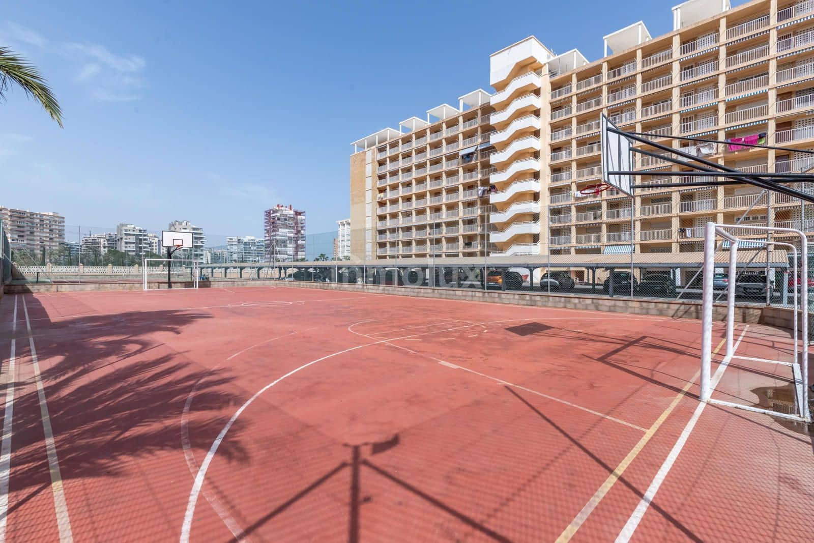 Piso de 3 habitaciones en Playa de San Juan en venta con piscina garaje - 350.000 € (Ref: 9064108)