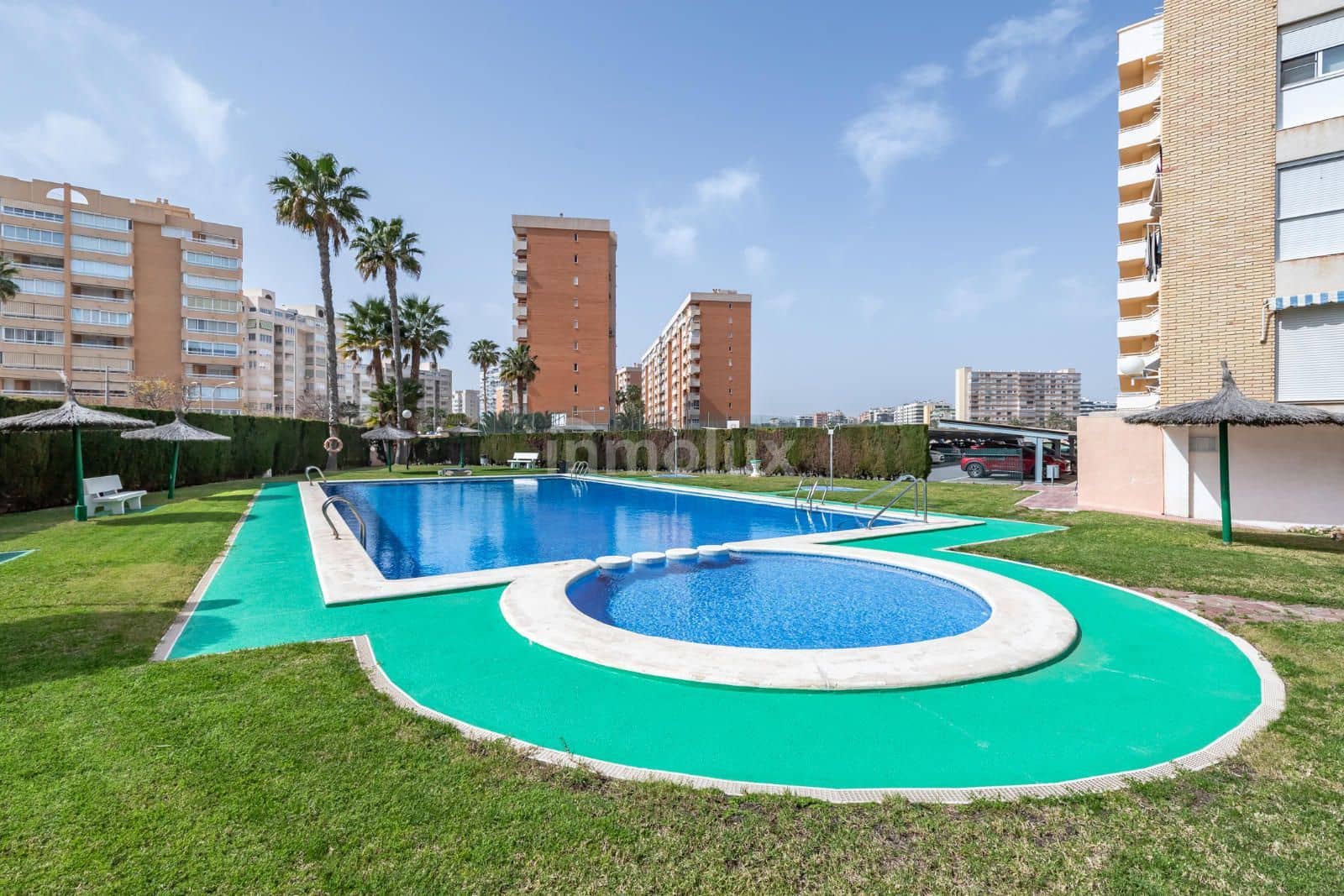 Piso de 3 habitaciones en Playa de San Juan en venta con piscina garaje - 350.000 € (Ref: 9064108)