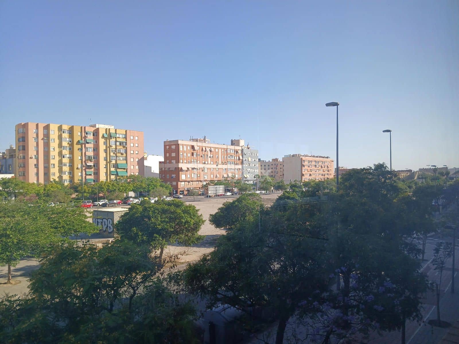 Kontor til leie i Alicante by med garasje - € 760 (Ref: 9064116)