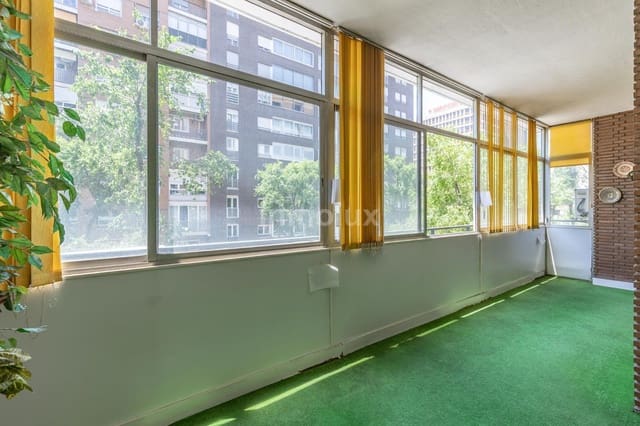 4 bedroom Flat for sale in Castillejos, Madrid city - € 1,468,000 (Ref: 9064118)