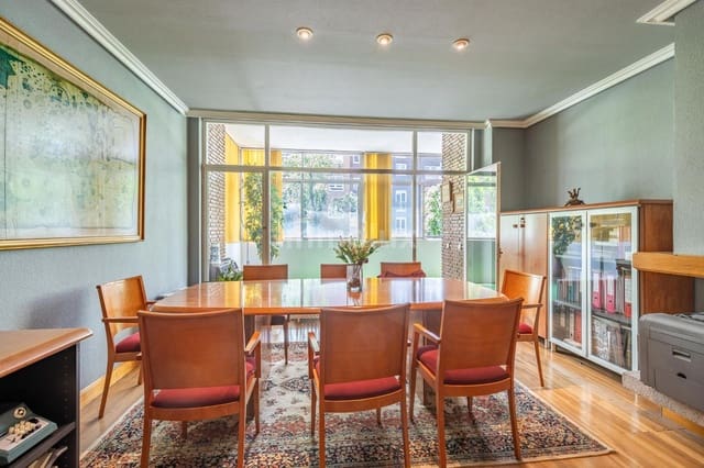 4 bedroom Flat for sale in Castillejos, Madrid city - € 1,468,000 (Ref: 9064118)