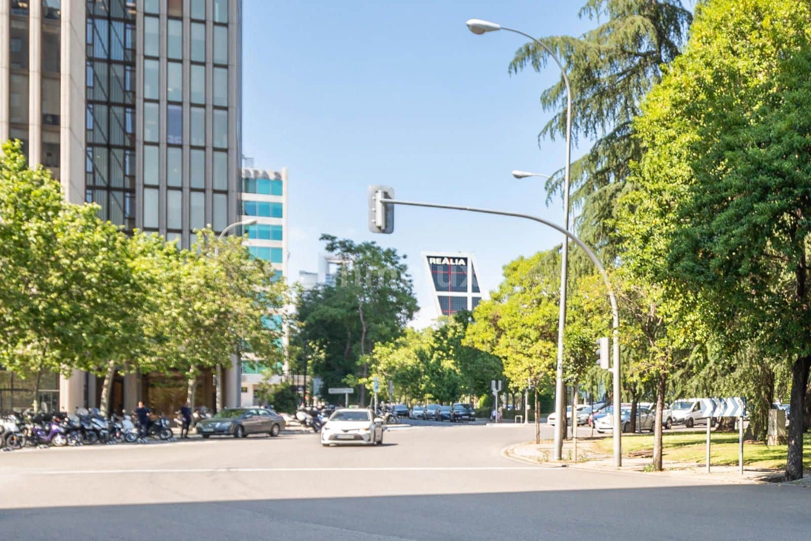 4 soveværelse Lejlighed til salg i Madrid by - € 1.468.000 (Ref: 9064118)