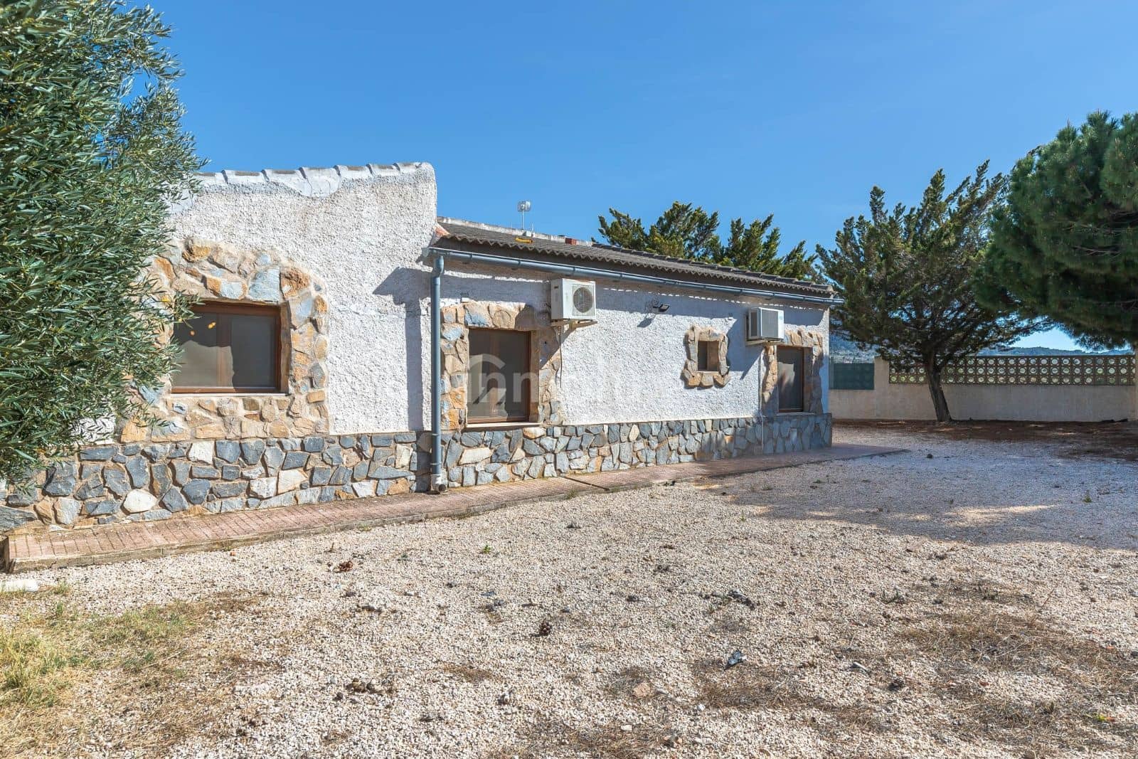 2 soveværelse Villa til salg i Sax med garage - € 240.000 (Ref: 9064129)