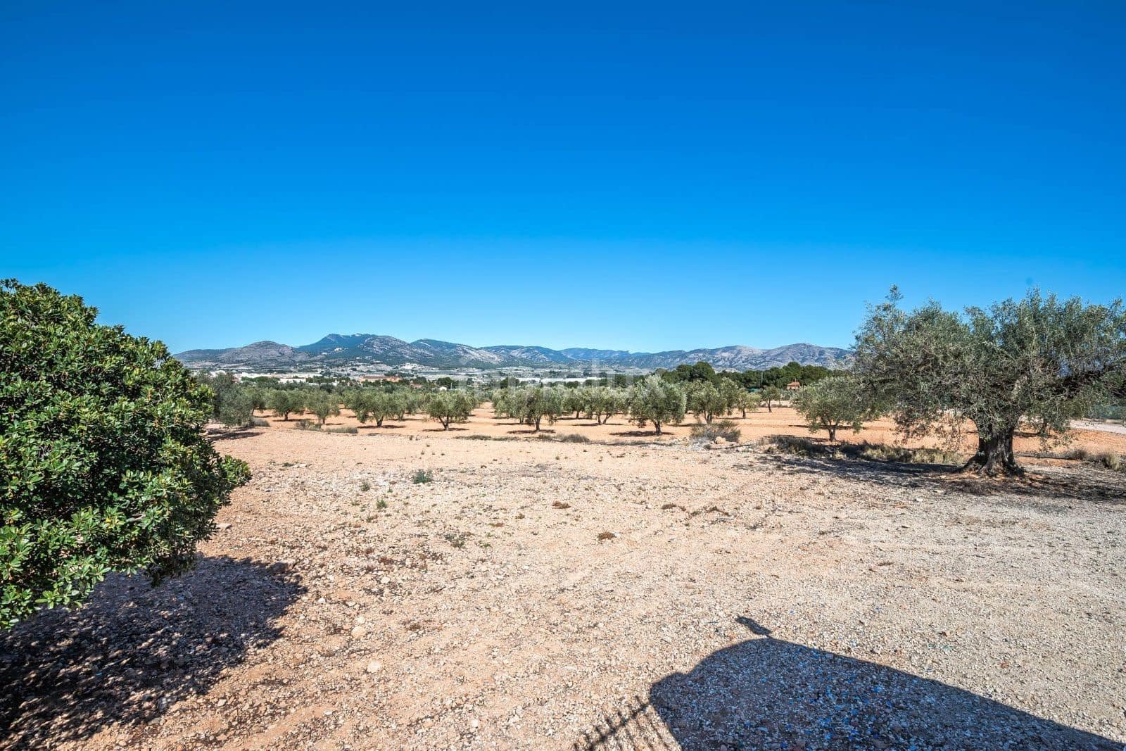 2 soveværelse Villa til salg i Sax med garage - € 240.000 (Ref: 9064129)