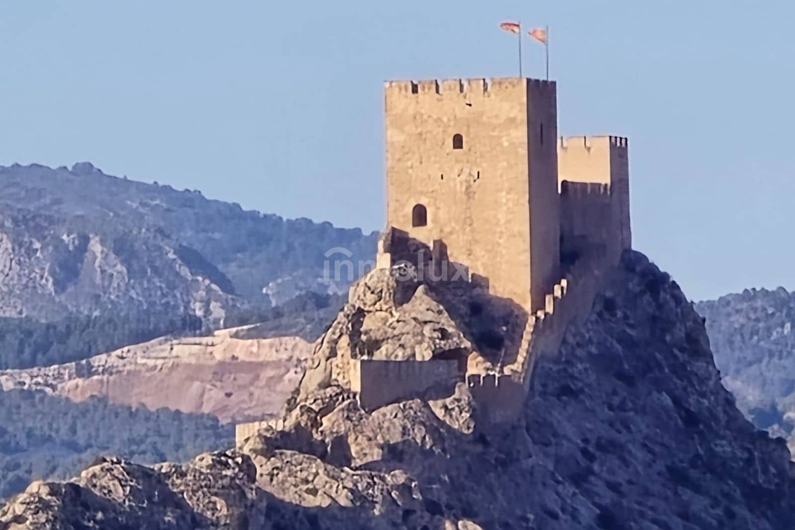 2 soveværelse Villa til salg i Sax med garage - € 240.000 (Ref: 9064129)