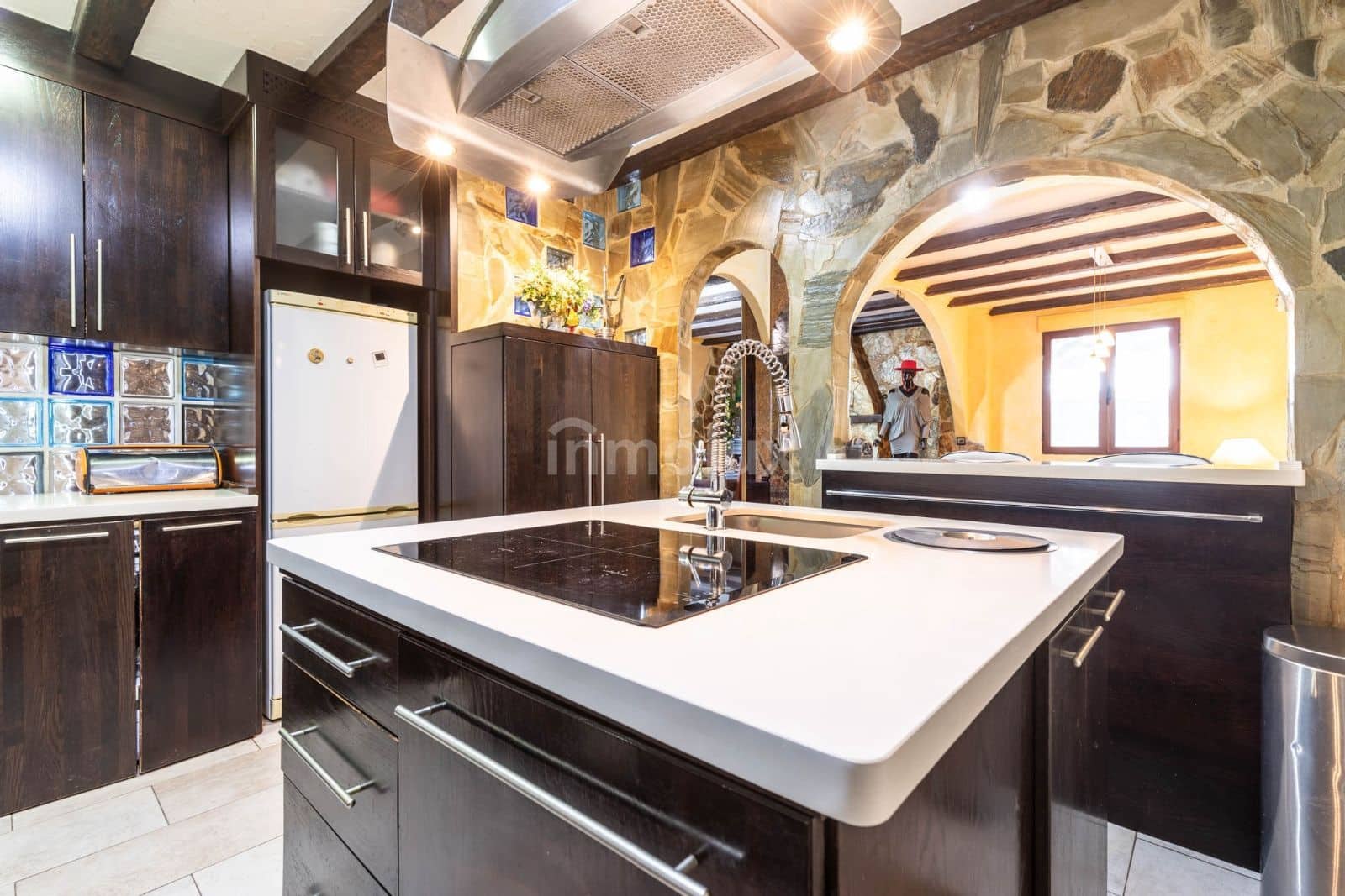 2 soveværelse Villa til salg i Sax med garage - € 240.000 (Ref: 9064129)