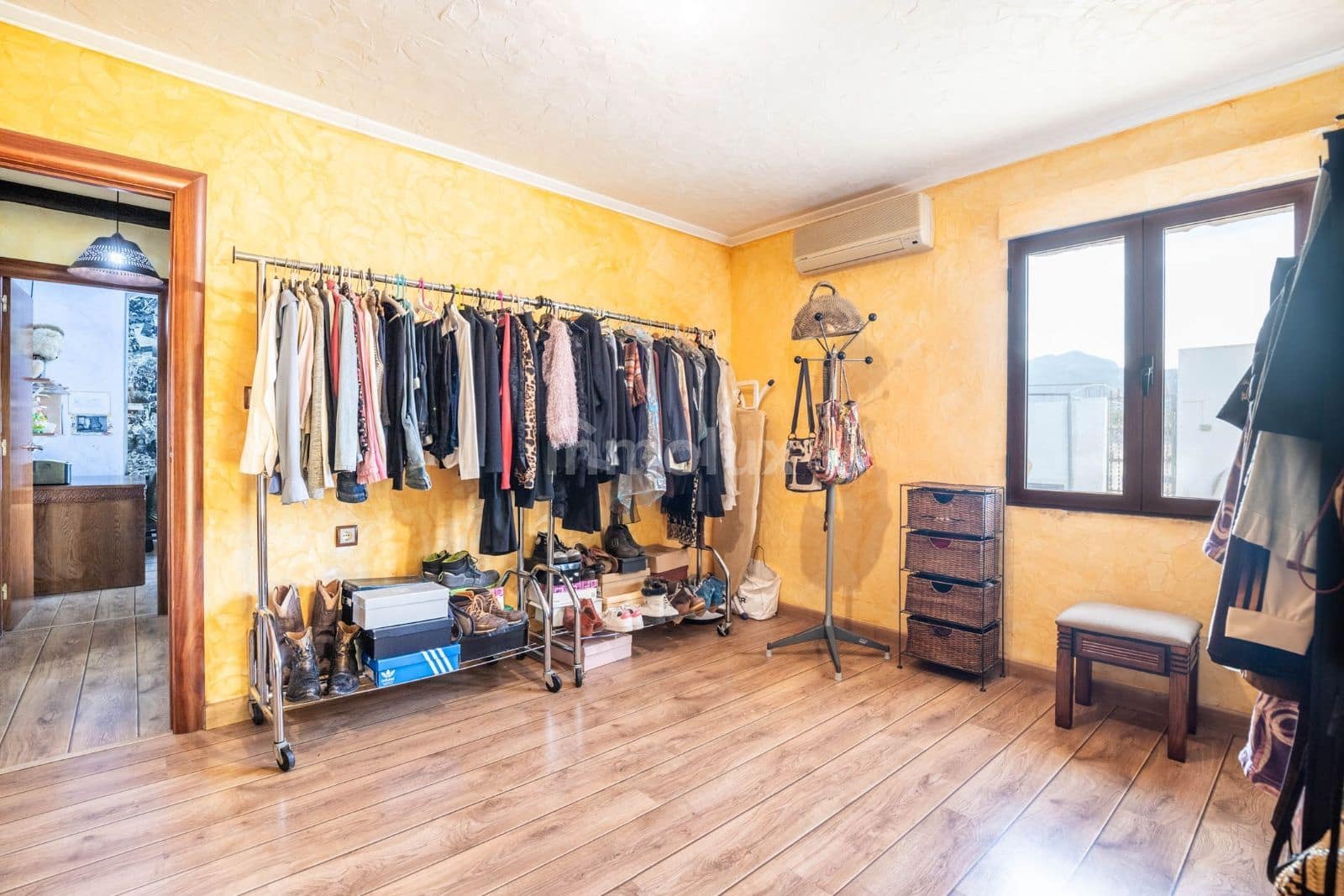 2 soveværelse Villa til salg i Sax med garage - € 240.000 (Ref: 9064129)