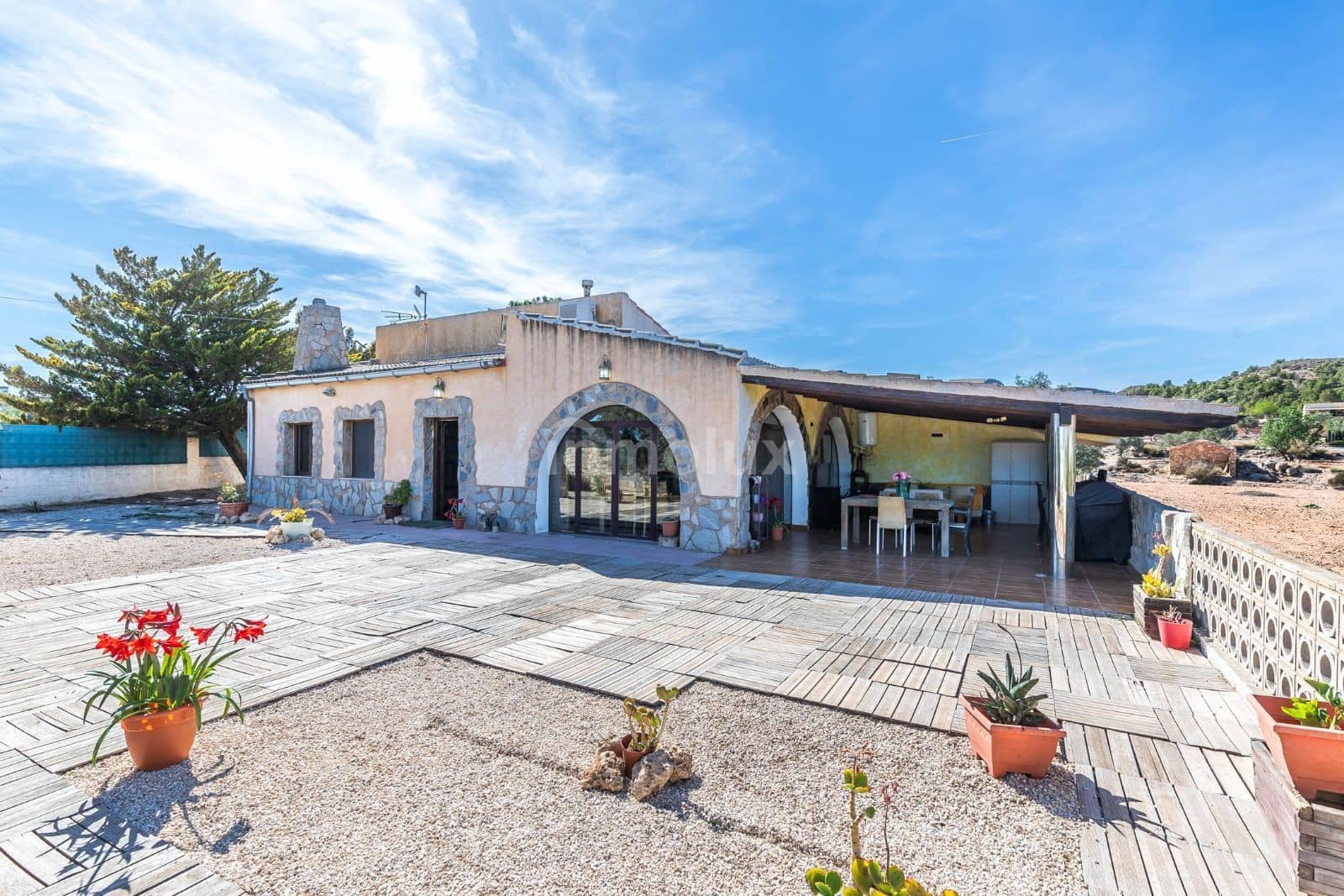 2 soveværelse Villa til salg i Sax med garage - € 240.000 (Ref: 9064129)