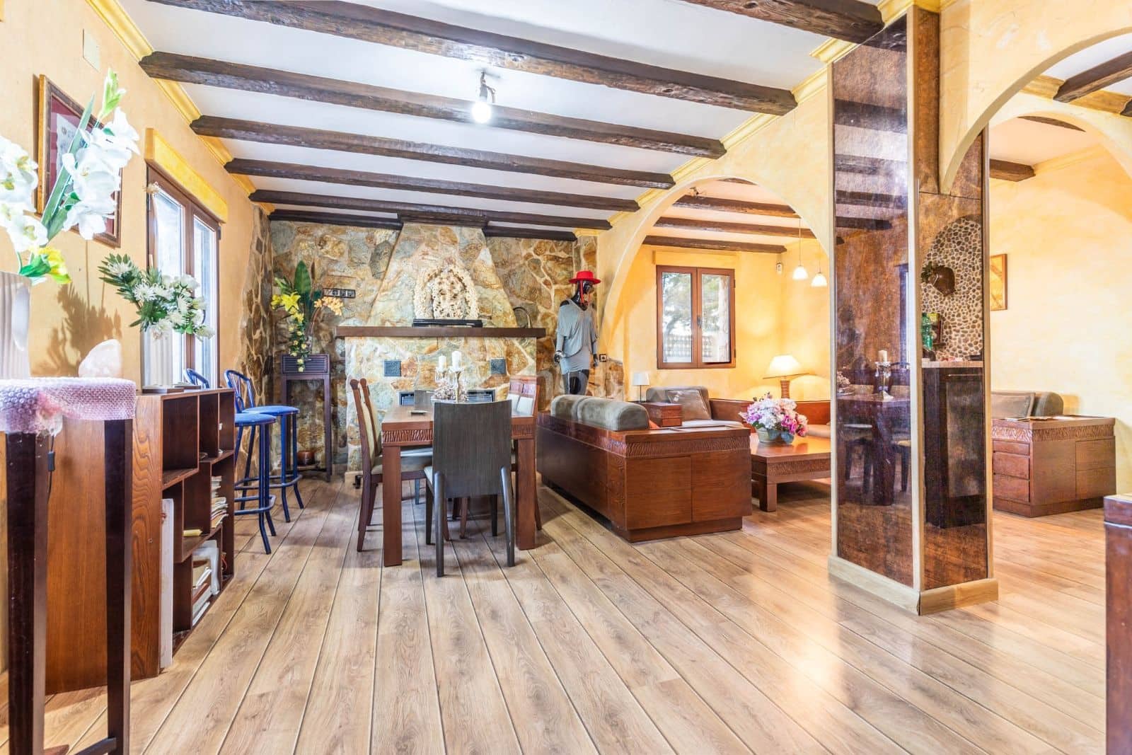 2 soveværelse Villa til salg i Sax med garage - € 240.000 (Ref: 9064129)