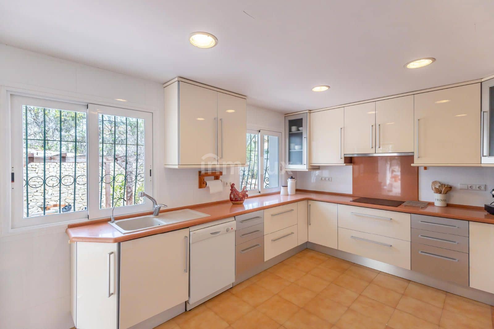 6 soverom Villa til salgs i Tibi med svømmebasseng garasje - € 830 000 (Ref: 9064130)