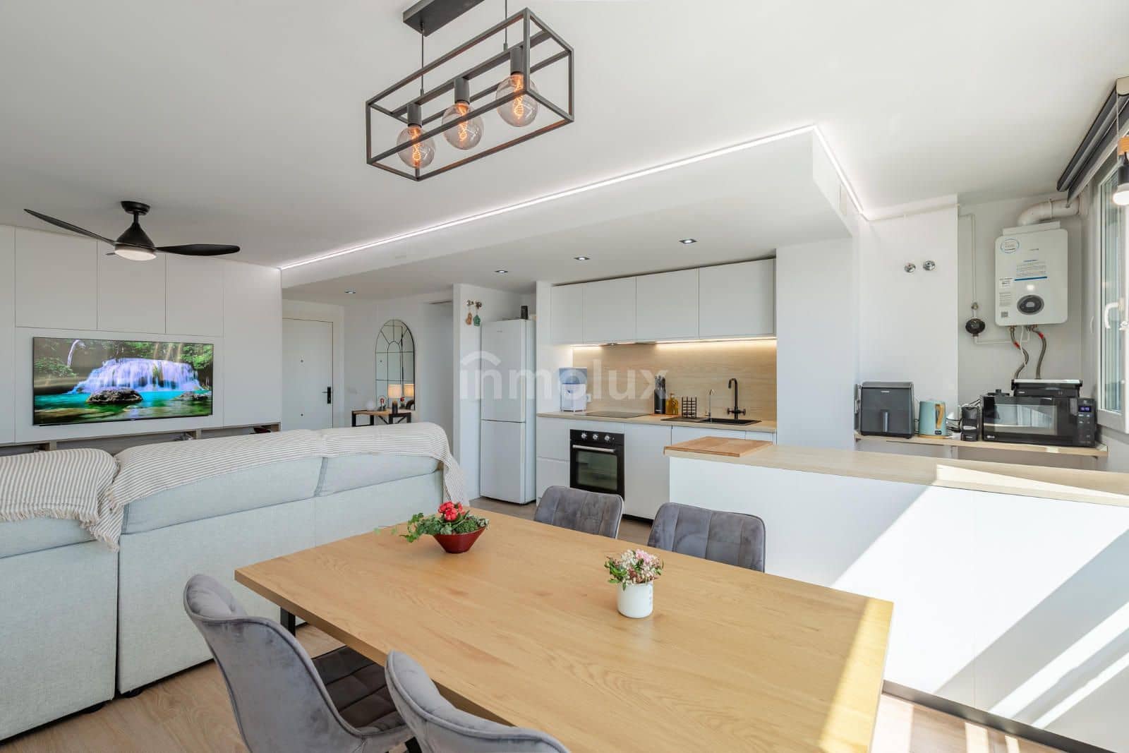 2 sovrum Lägenhet till salu i Playa de San Juan med pool garage - 365 000 € (Ref: 9064137)