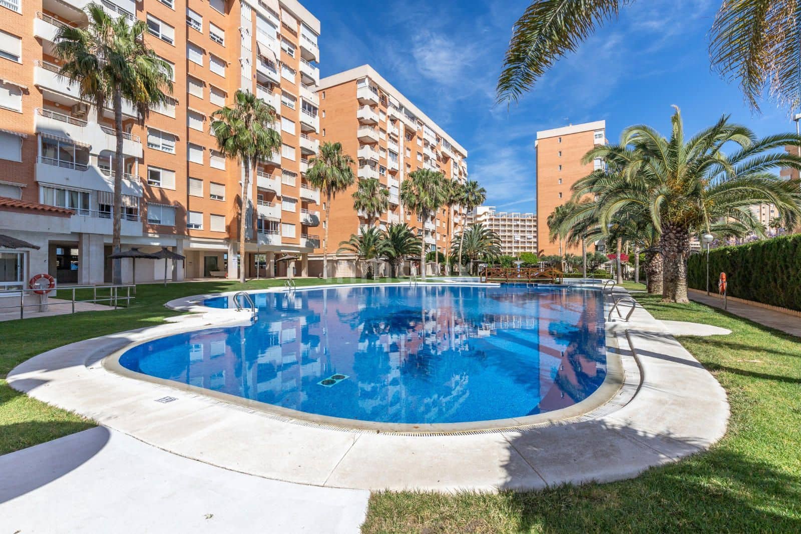2 sovrum Lägenhet till salu i Playa de San Juan med pool garage - 365 000 € (Ref: 9064137)
