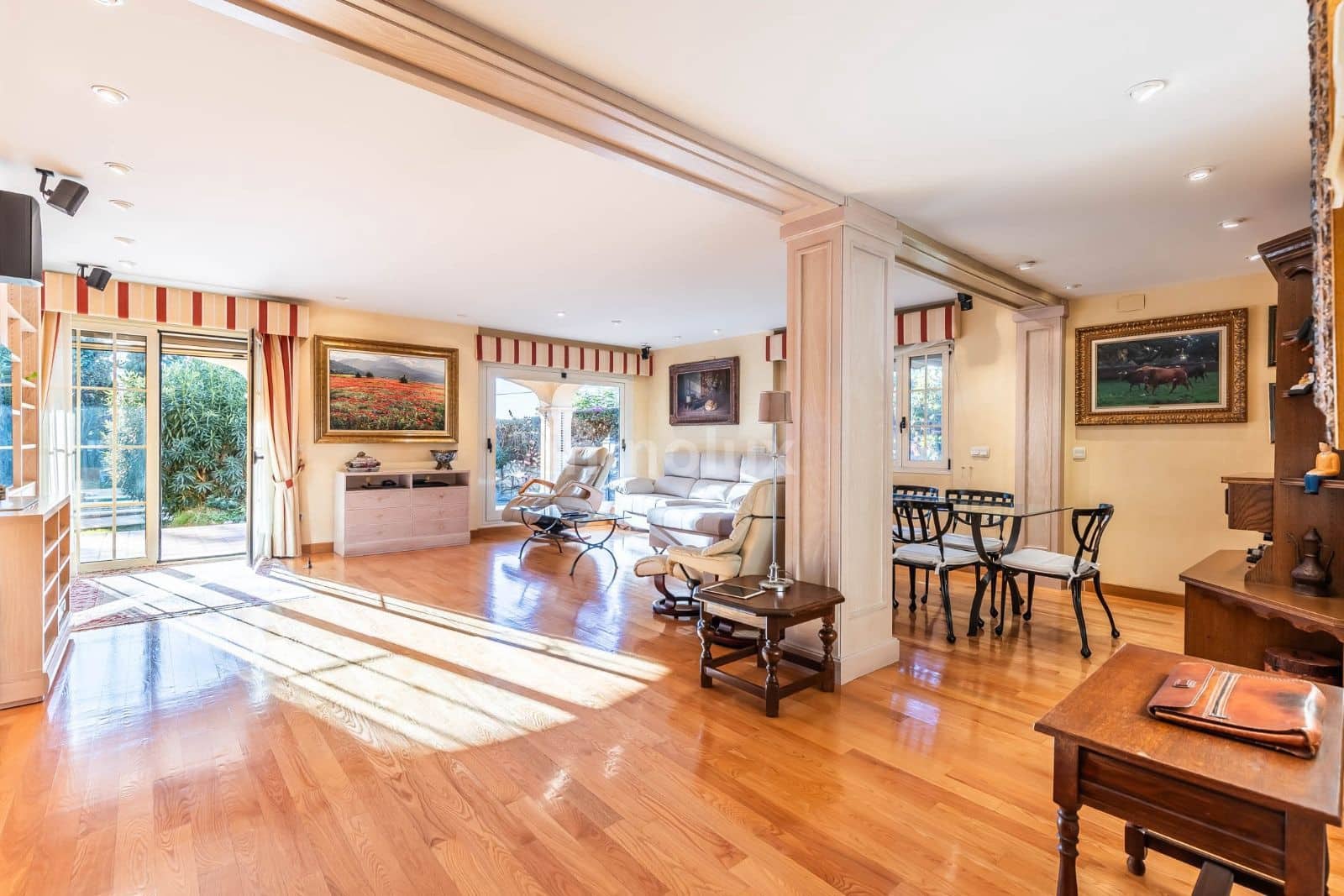 5 soveværelse Villa til salg i Alicante by med swimmingpool garage - € 1.600.000 (Ref: 9064142)