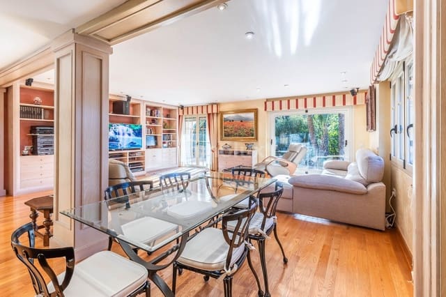 5 soverom Villa til salgs i Alicante Golf, Alicante by med svømmebasseng garasje - € 1 600 000 (Ref: 9064142)