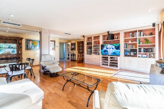 5 soverom Villa til salgs i Alicante Golf, Alicante by med svømmebasseng garasje - € 1 600 000 (Ref: 9064142)