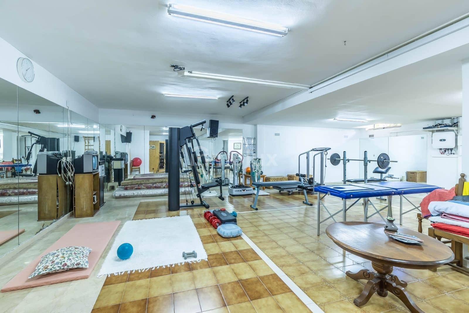 5 soveværelse Villa til salg i Alicante by med swimmingpool garage - € 1.600.000 (Ref: 9064142)