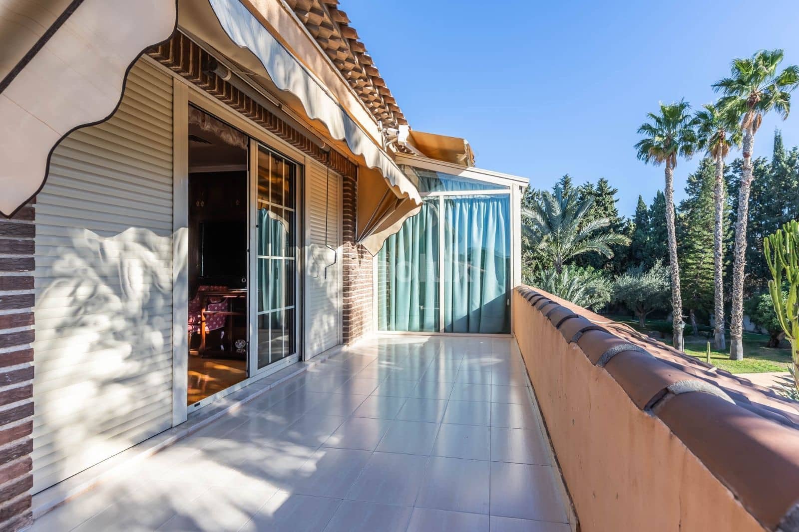 5 soveværelse Villa til salg i Alicante by med swimmingpool garage - € 1.600.000 (Ref: 9064142)