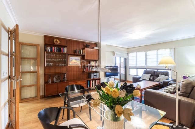 4 quarto Apartamento para venda em Ensanche - Diputacion, Alicante cidade com piscina garagem - 480 000 € (Ref: 9072825)