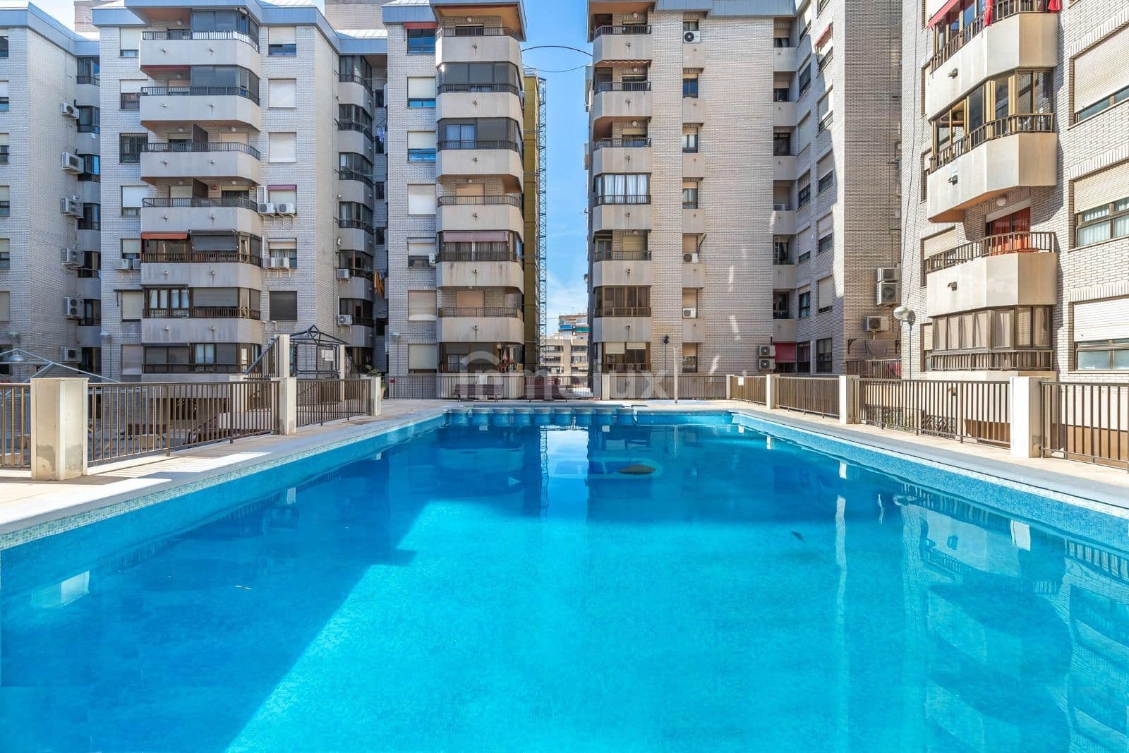 4 quarto Apartamento para venda em Alicante cidade com piscina garagem - 480 000 € (Ref: 9072825)