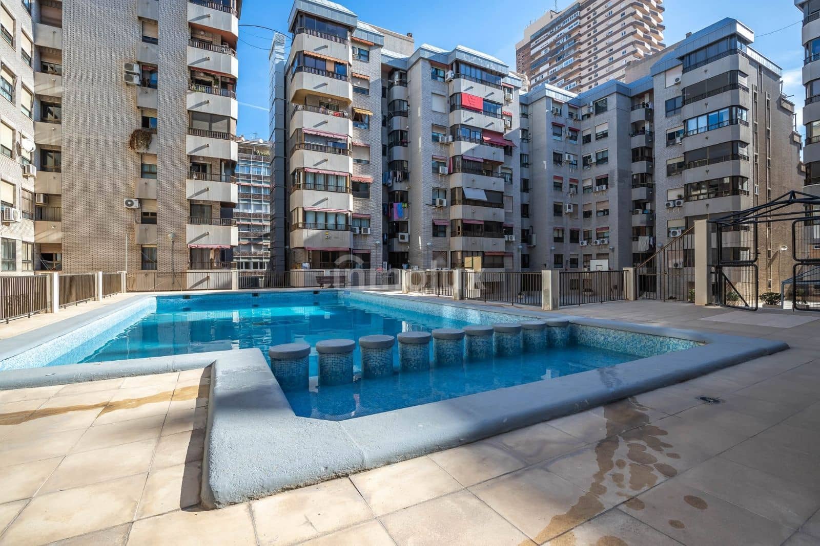 4 quarto Apartamento para venda em Alicante cidade com piscina garagem - 480 000 € (Ref: 9072825)
