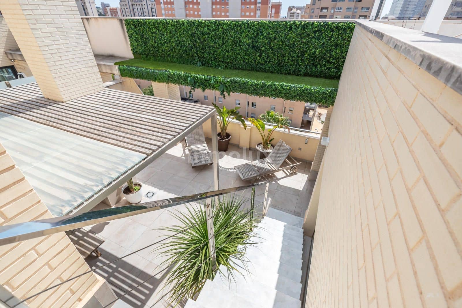 2 soveværelse Penthouse til salg i Playa de San Juan med swimmingpool garage - € 659.000 (Ref: 9101572)