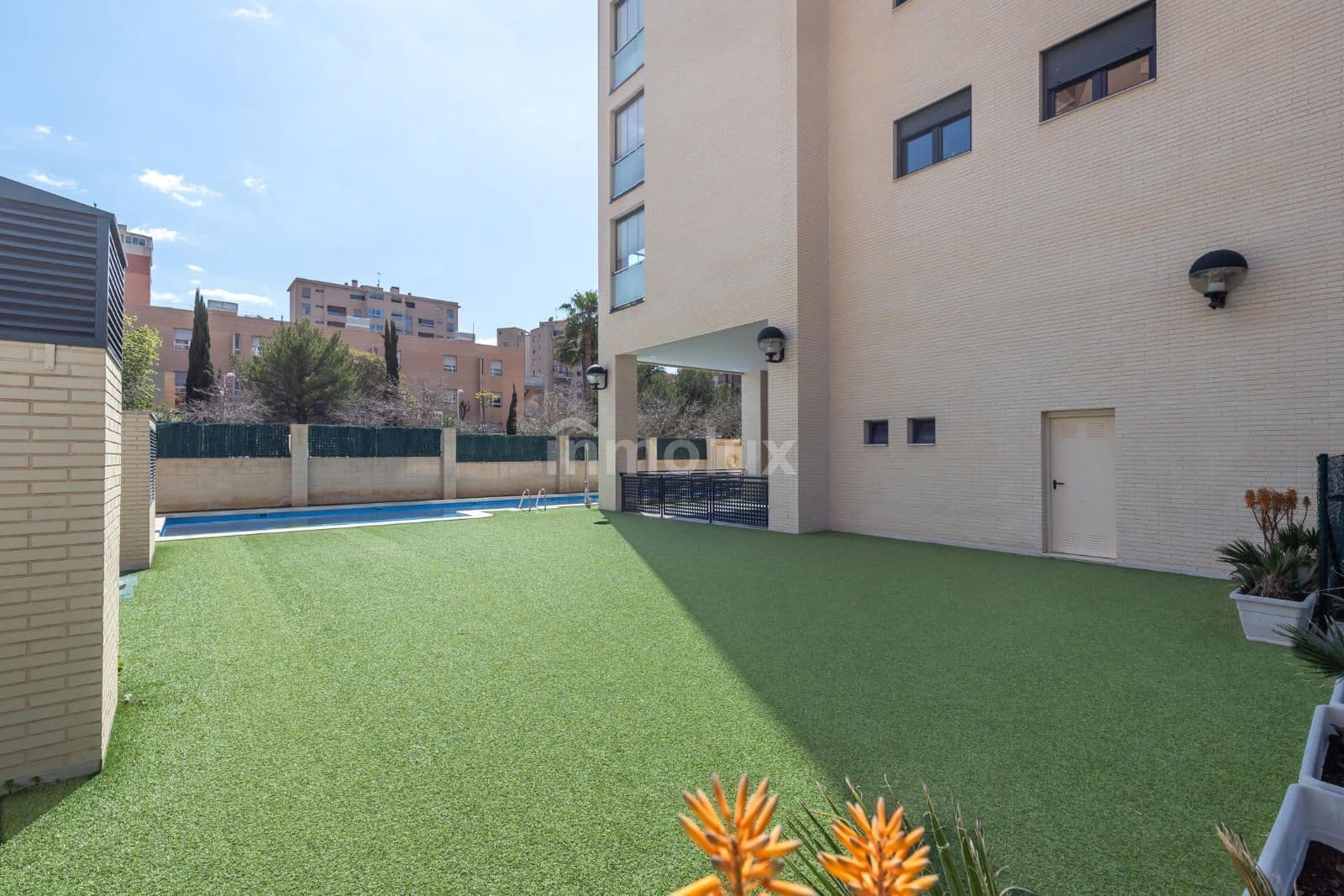 2 soveværelse Penthouse til salg i Playa de San Juan med swimmingpool garage - € 659.000 (Ref: 9101572)