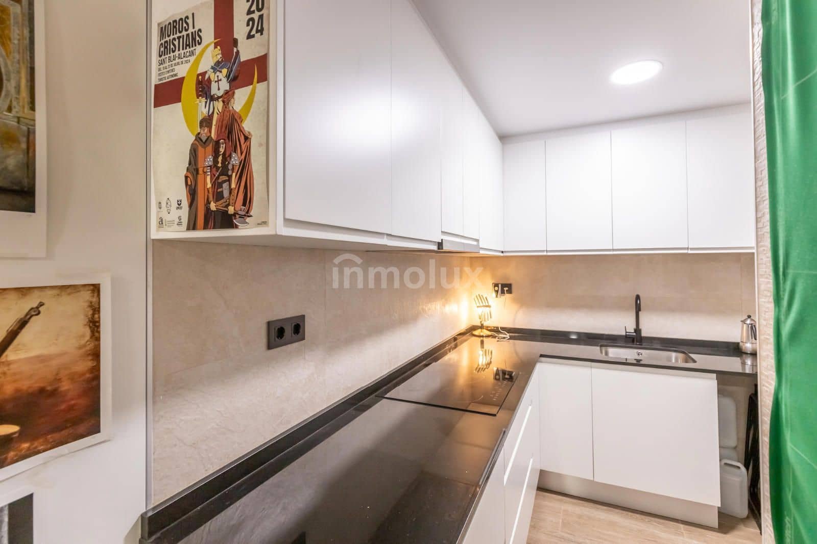 2 makuuhuone Asunto myytävänä paikassa Alicante kaupunki - 200 000 € (Ref: 9111704)