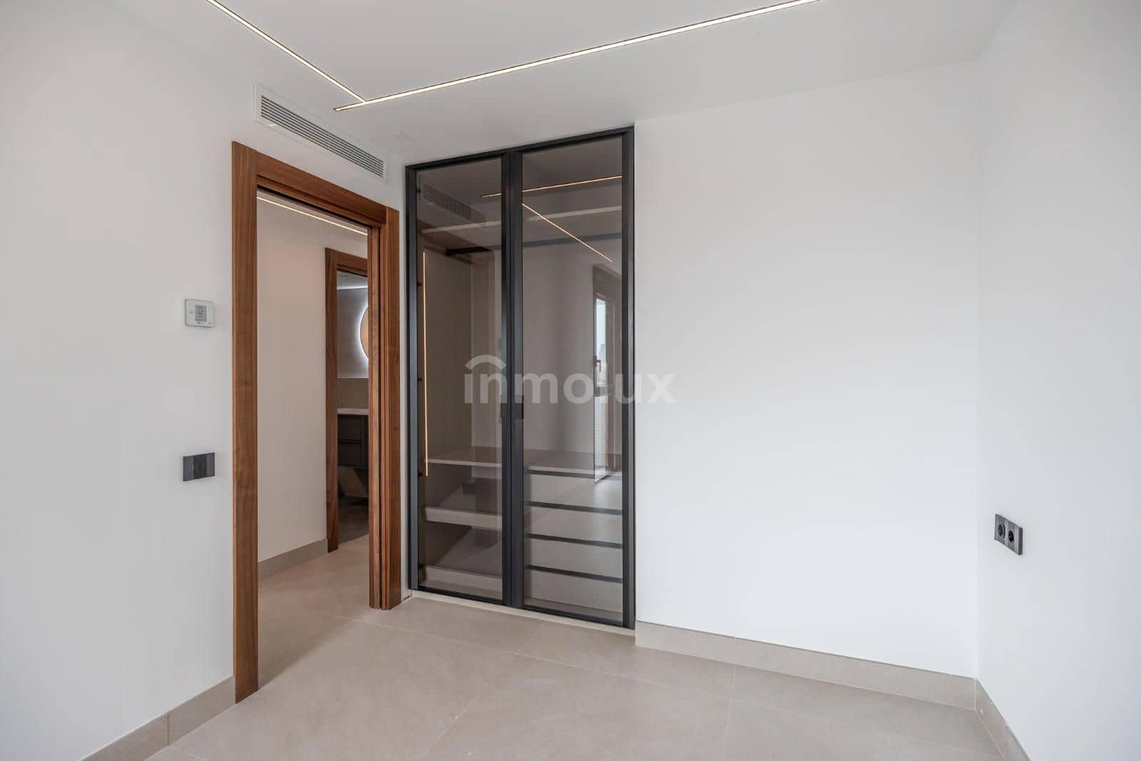 3 soverom Leilighet til salgs i Alicante by med svømmebasseng garasje - € 470 000 (Ref: 9118450)