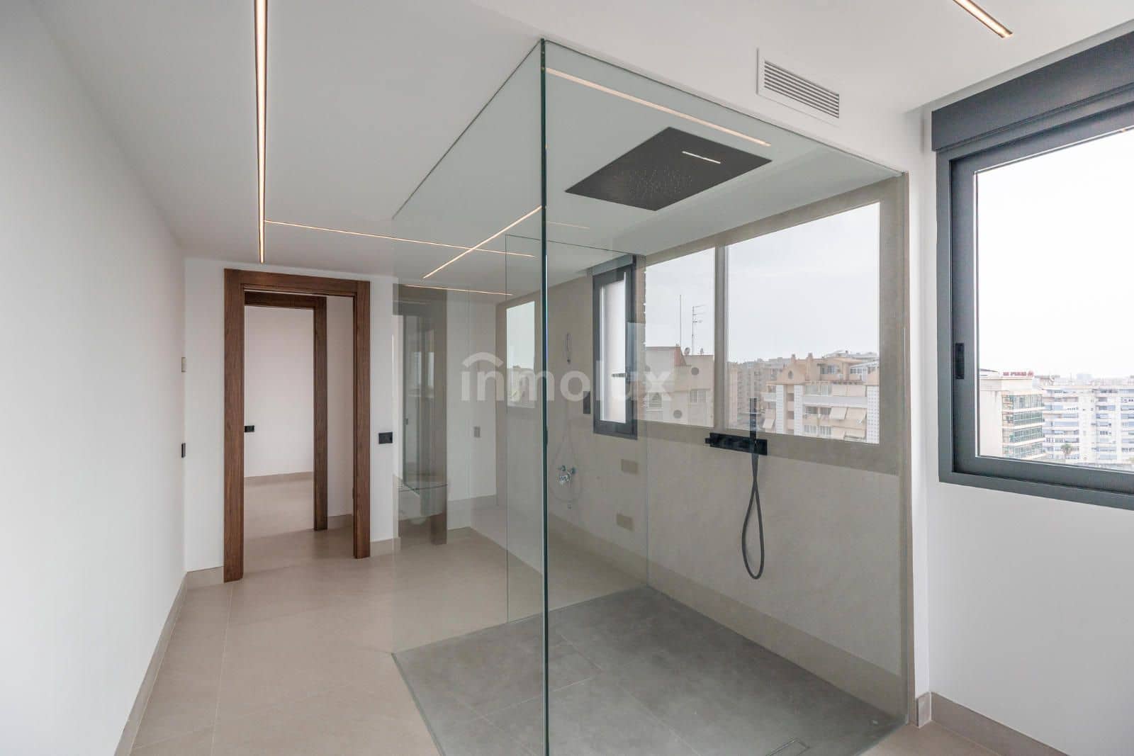 3 soverom Leilighet til salgs i Alicante by med svømmebasseng garasje - € 470 000 (Ref: 9118450)