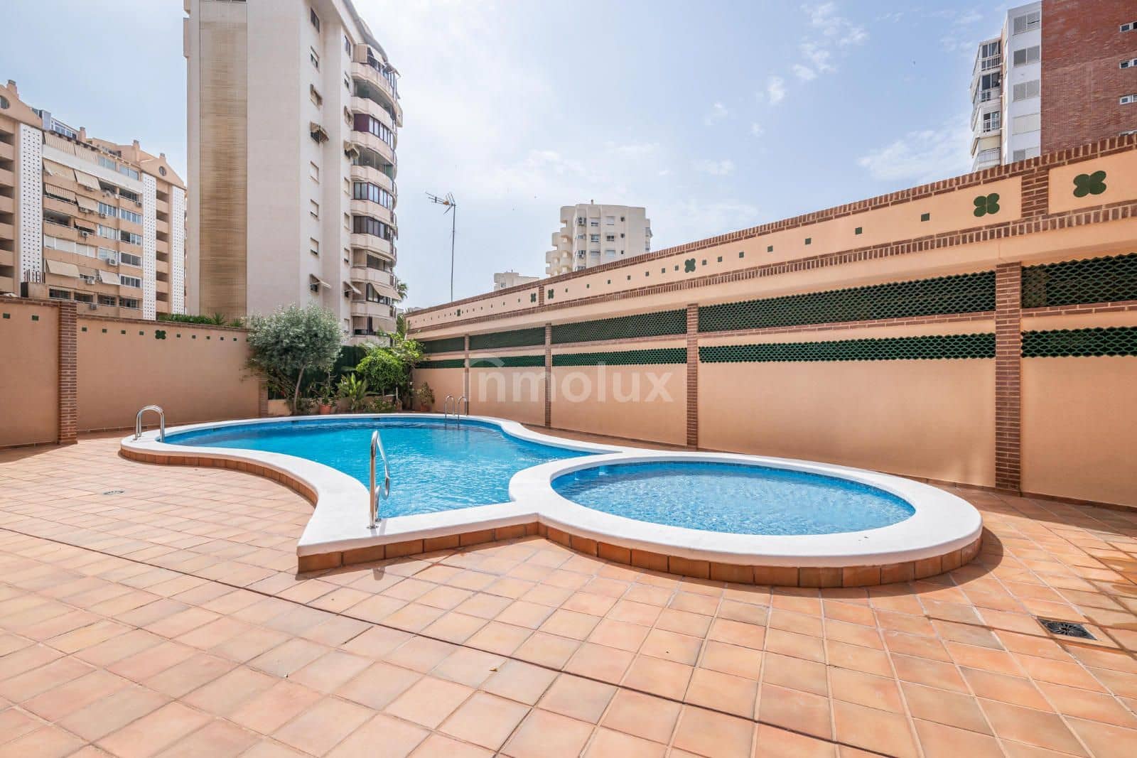 3 soverom Leilighet til salgs i Alicante by med svømmebasseng garasje - € 470 000 (Ref: 9118450)