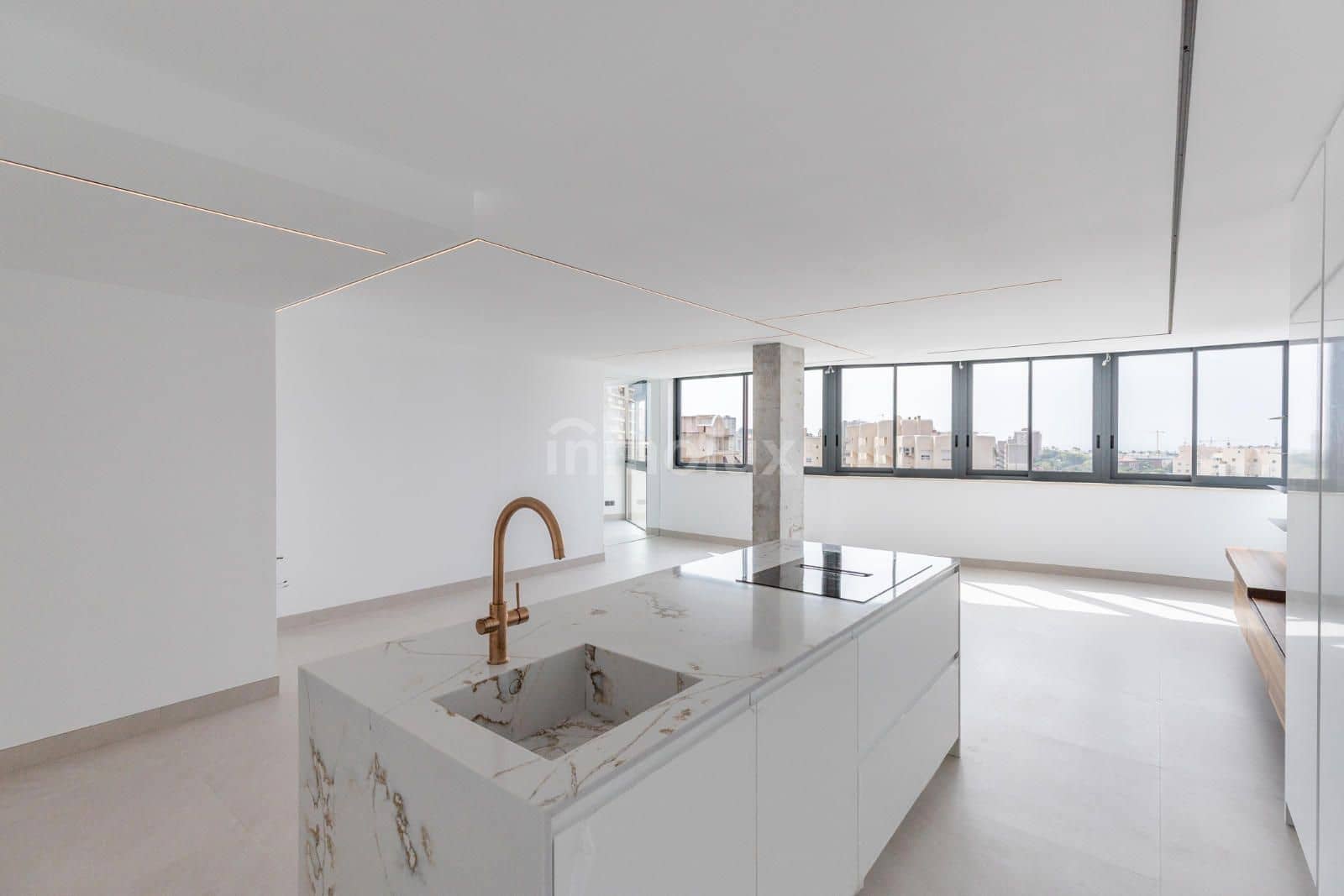 3 soverom Leilighet til salgs i Alicante by med svømmebasseng garasje - € 470 000 (Ref: 9118450)