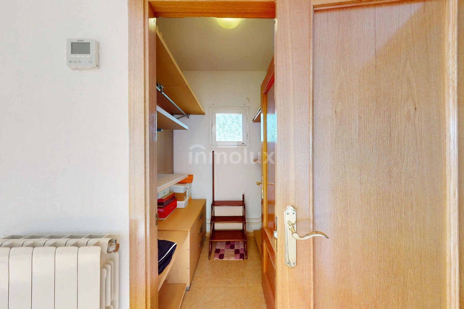 4 bedroom Villa for sale in Busot with pool garage - € 500,000 (Ref: 9127885)