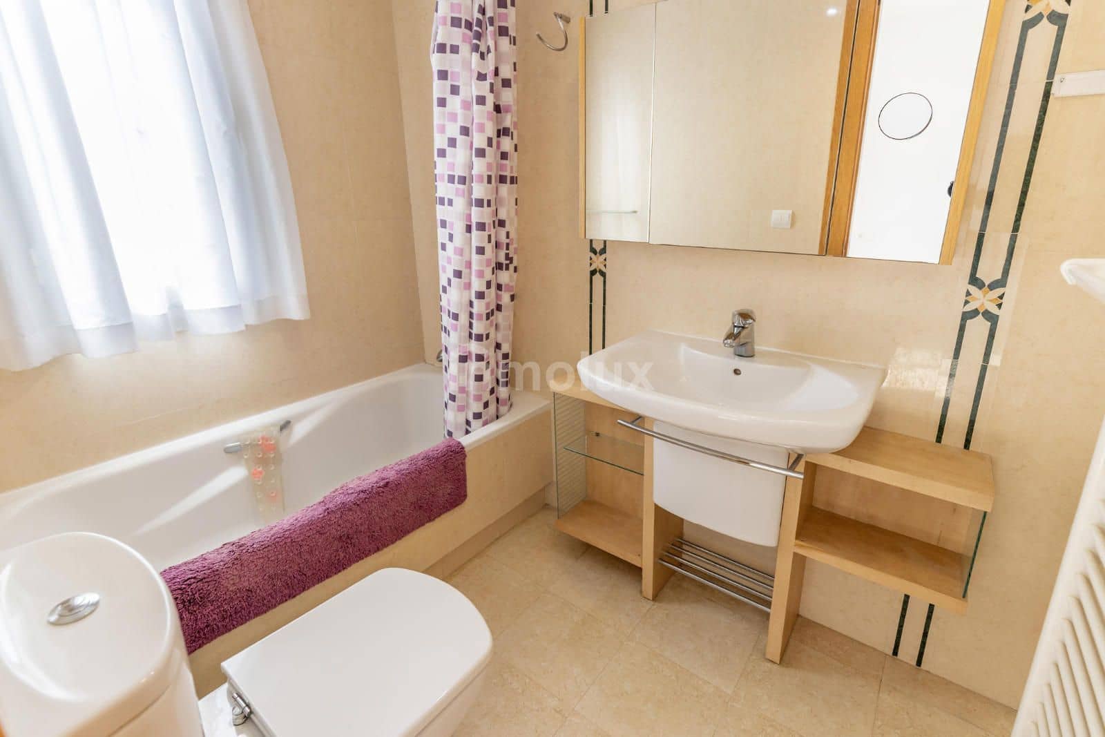 4 bedroom Villa for sale in Busot with pool garage - € 500,000 (Ref: 9127885)