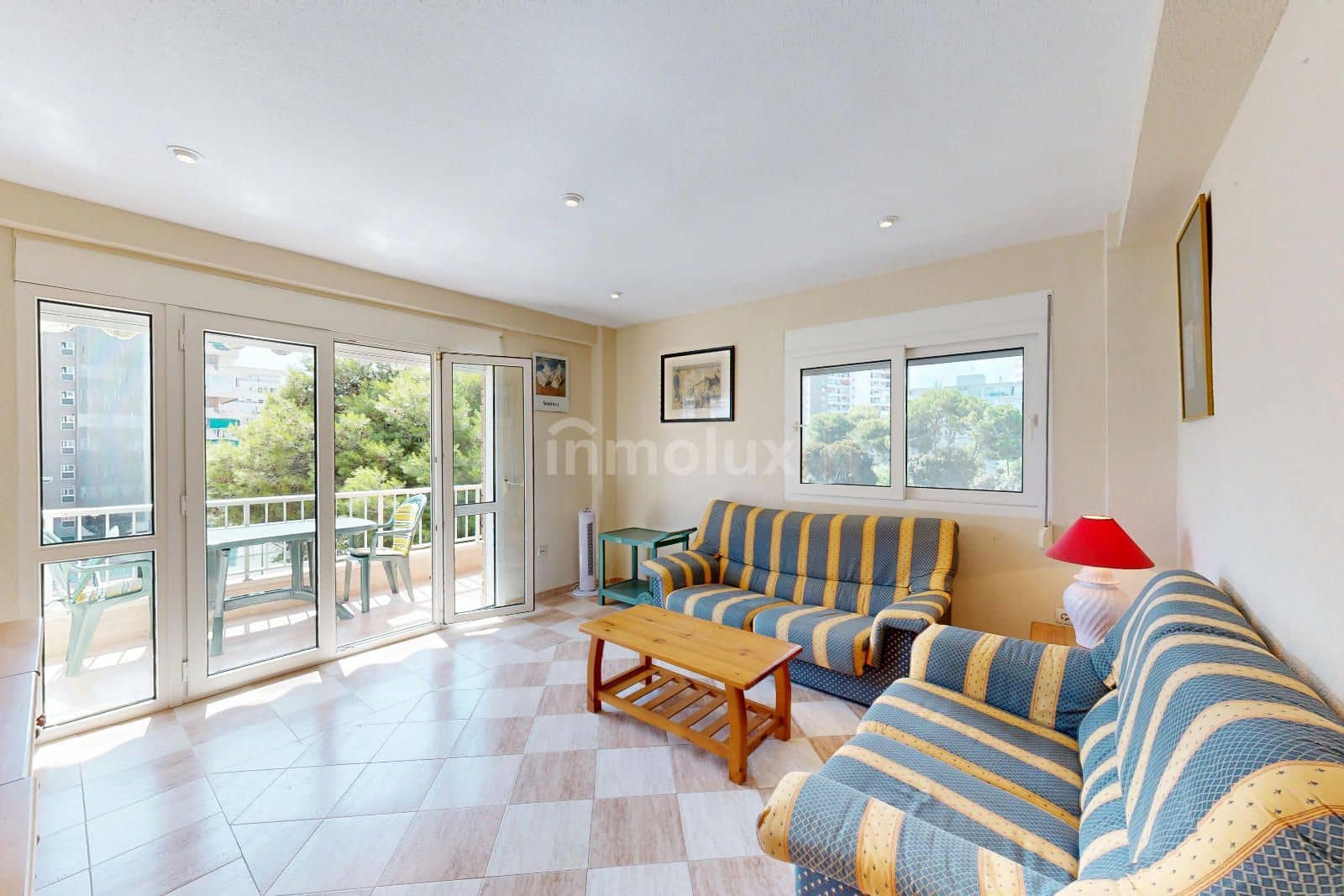 3 chambre Appartement à vendre à Playa de San Juan avec piscine garage - 379 000 € (Ref: 9131868)