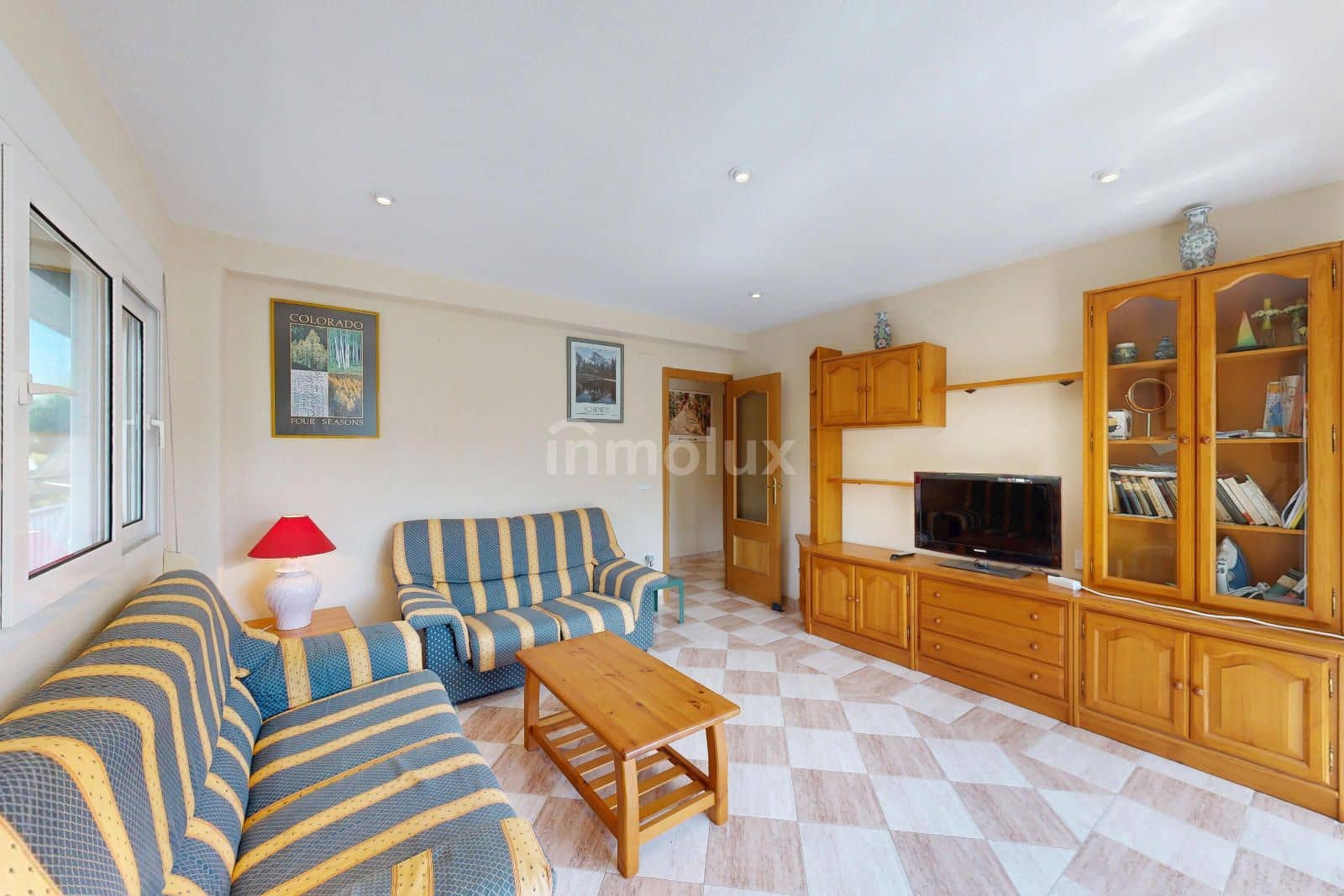 3 chambre Appartement à vendre à Playa de San Juan avec piscine garage - 379 000 € (Ref: 9131868)