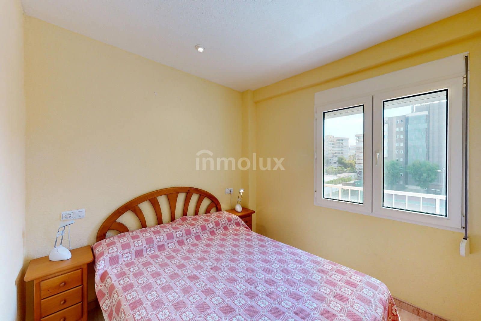 3 chambre Appartement à vendre à Playa de San Juan avec piscine garage - 379 000 € (Ref: 9131868)