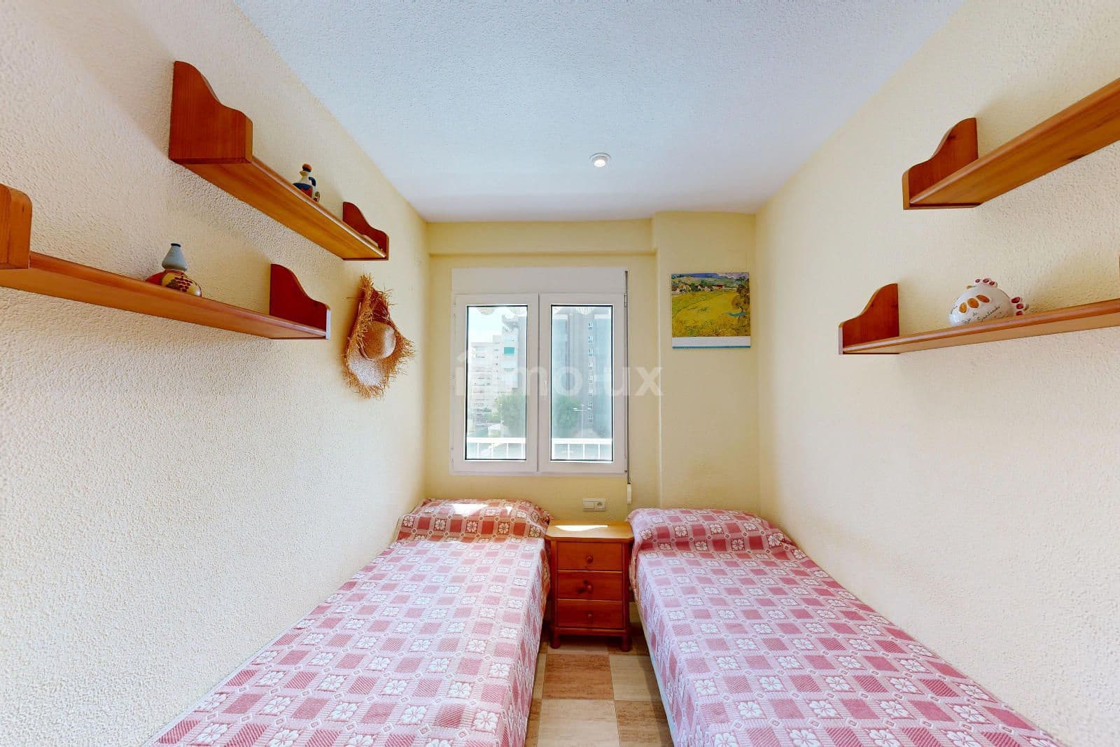 3 chambre Appartement à vendre à Playa de San Juan avec piscine garage - 379 000 € (Ref: 9131868)