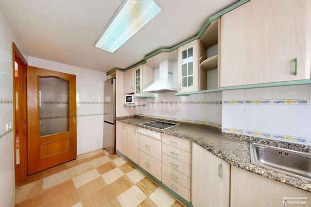 3 chambre Appartement à vendre à Playa de San Juan, Alicante ville avec piscine garage - 379 000 € (Ref: 9131868)