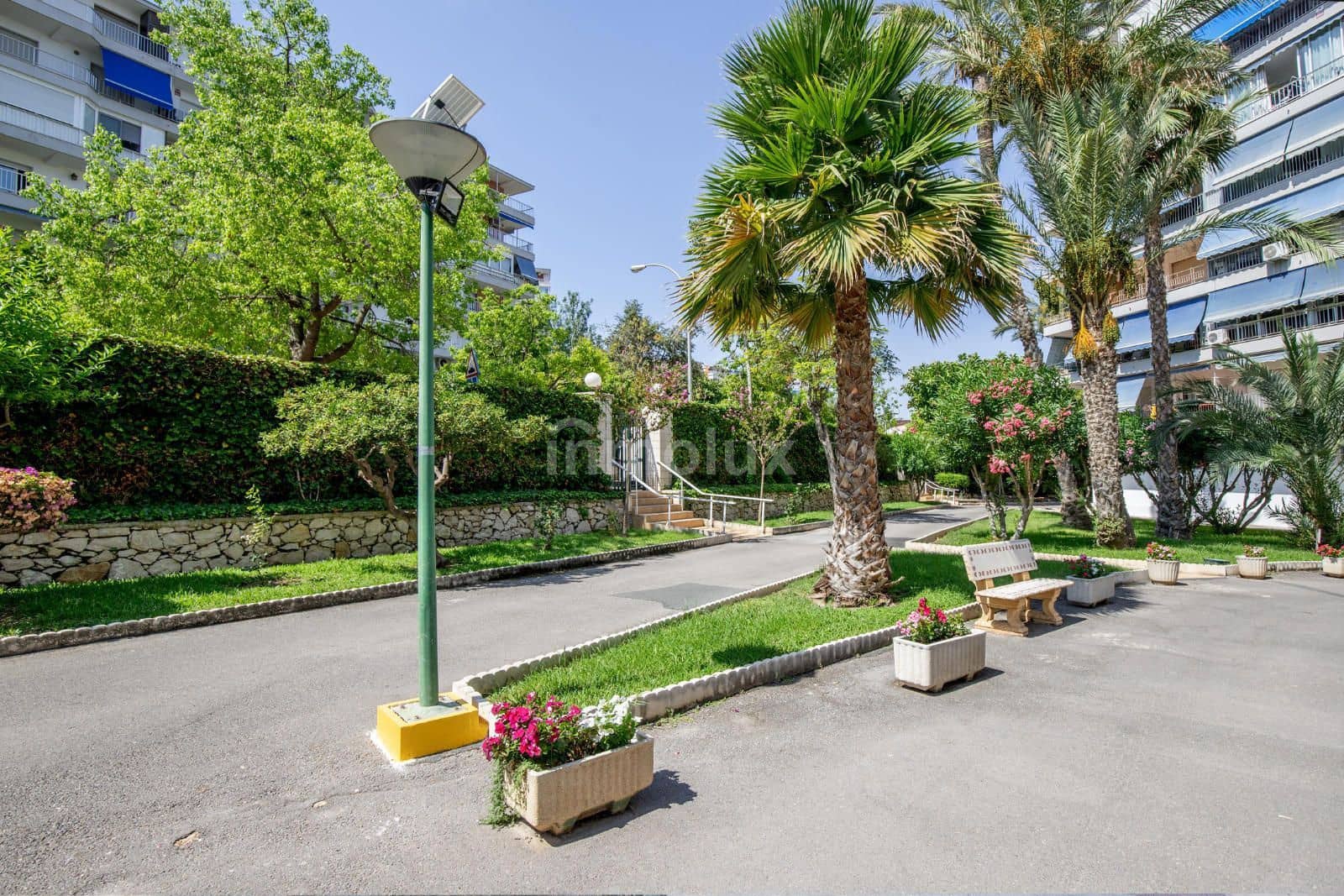 3 chambre Appartement à vendre à Playa de San Juan avec piscine garage - 379 000 € (Ref: 9131868)