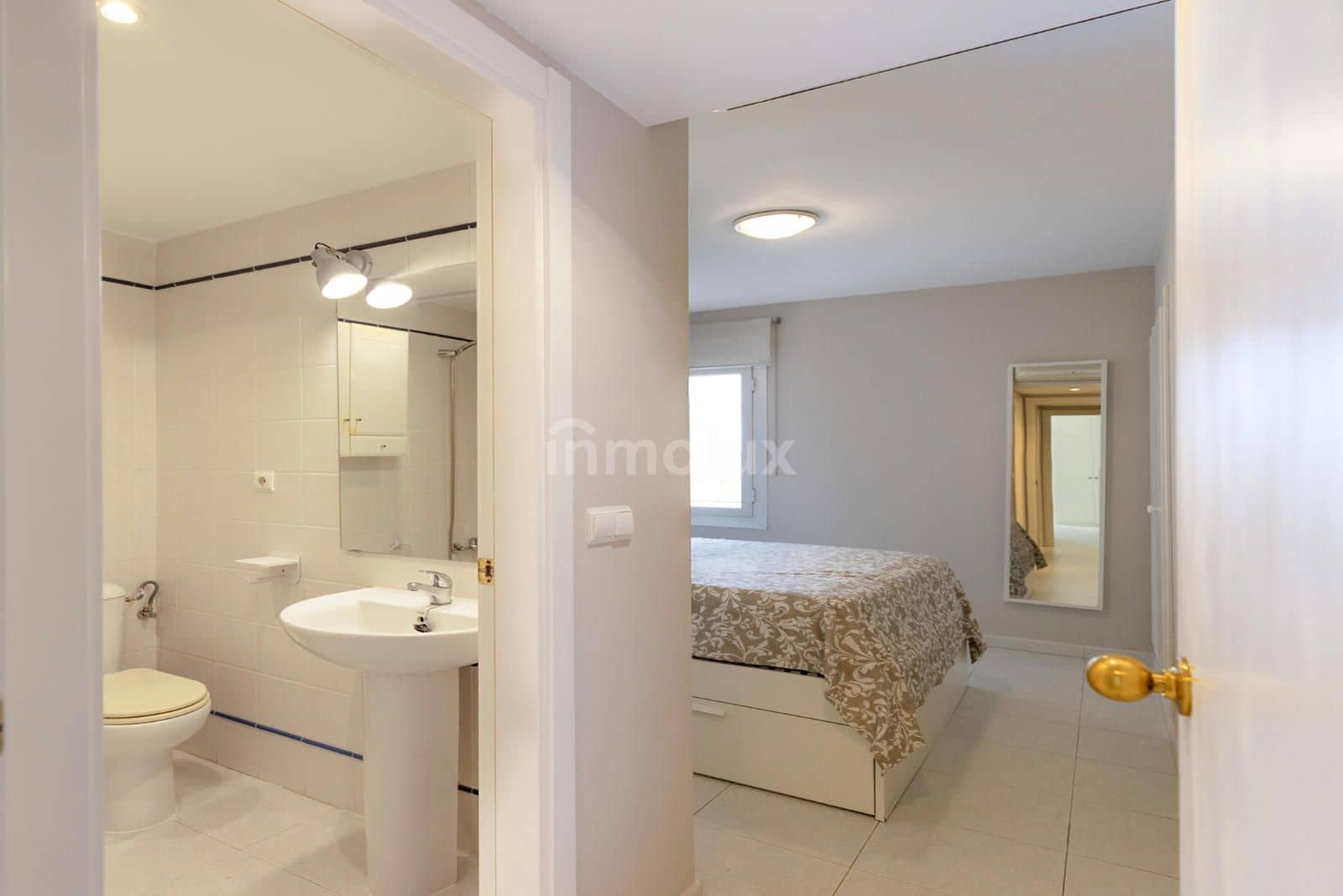 2 soveværelse Lejlighed til leje i Alicante by med swimmingpool garage - € 1.500 (Ref: 9161928)