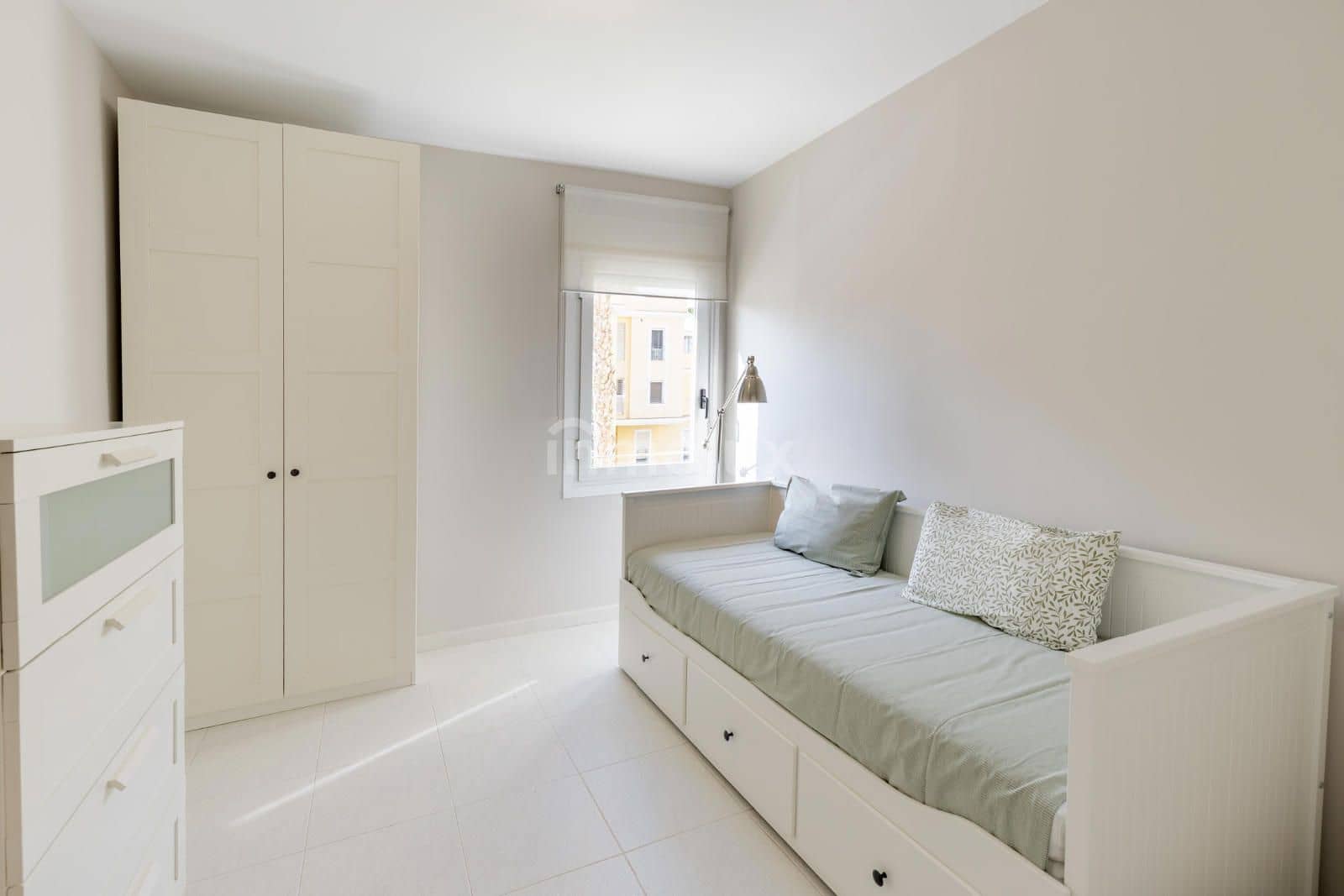 2 soveværelse Lejlighed til leje i Alicante by med swimmingpool garage - € 1.500 (Ref: 9161928)