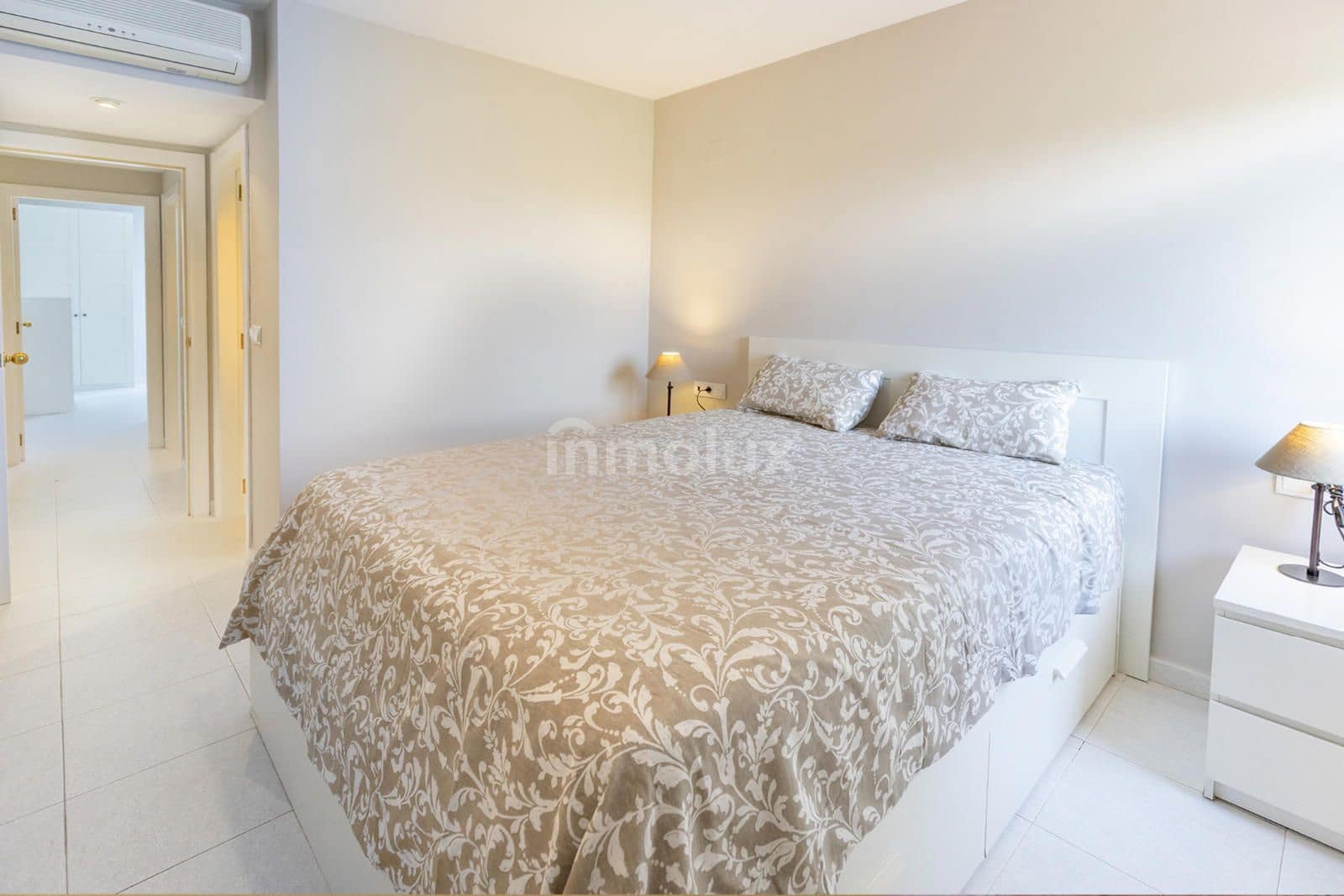 2 soveværelse Lejlighed til leje i Alicante by med swimmingpool garage - € 1.500 (Ref: 9161928)