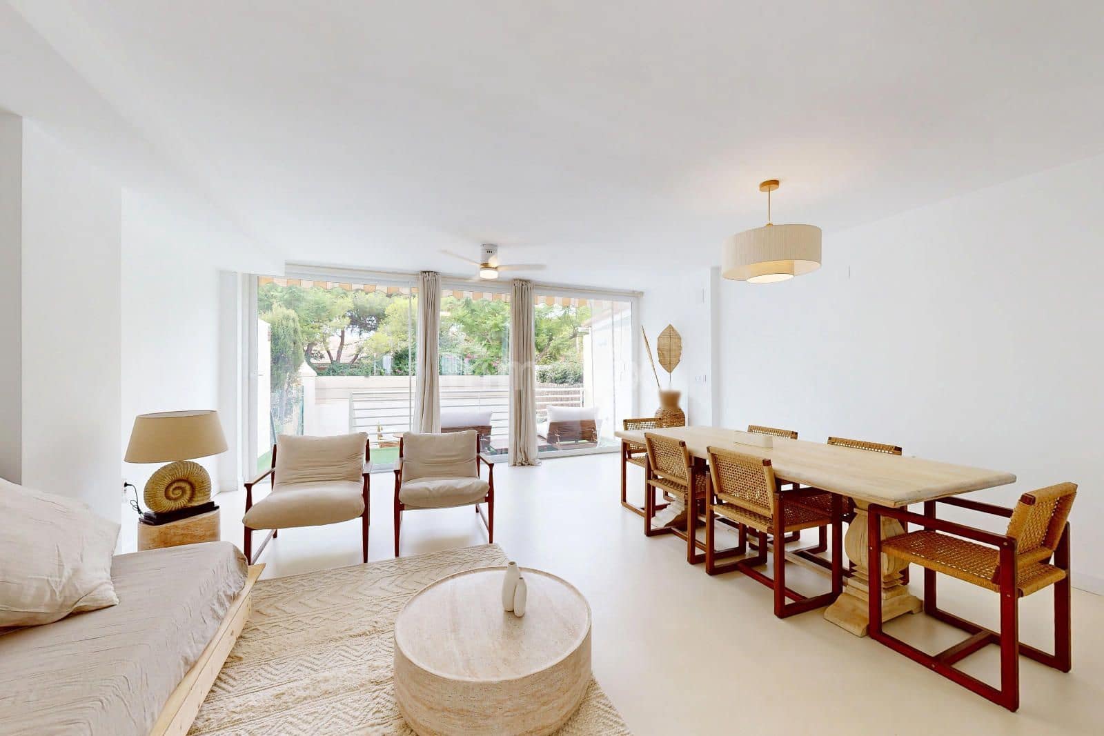 3 soveværelse Byhus til salg i Alicante by med swimmingpool garage - € 600.000 (Ref: 9163007)