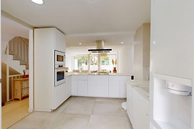 3 bedroom Townhouse for sale in Alicante Golf, Alicante / Alacant city with pool garage - € 600,000 (Ref: 9163007)