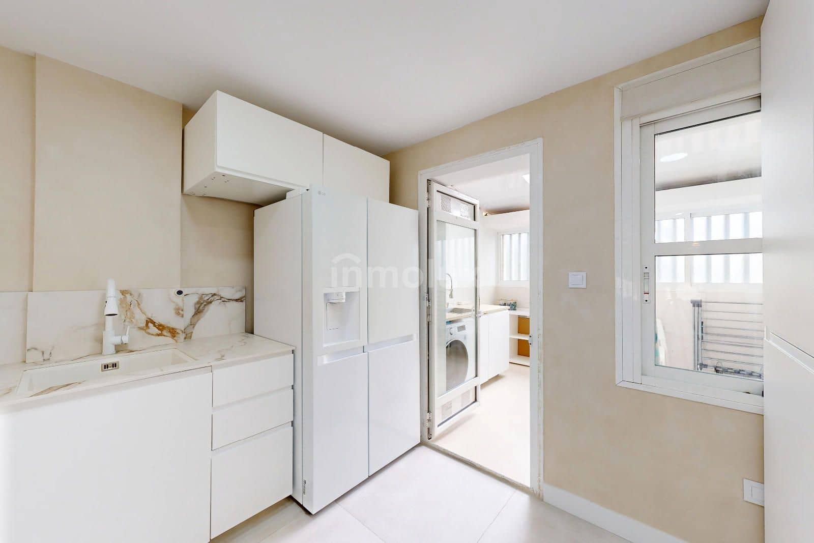 3 soveværelse Byhus til salg i Alicante by med swimmingpool garage - € 600.000 (Ref: 9163007)