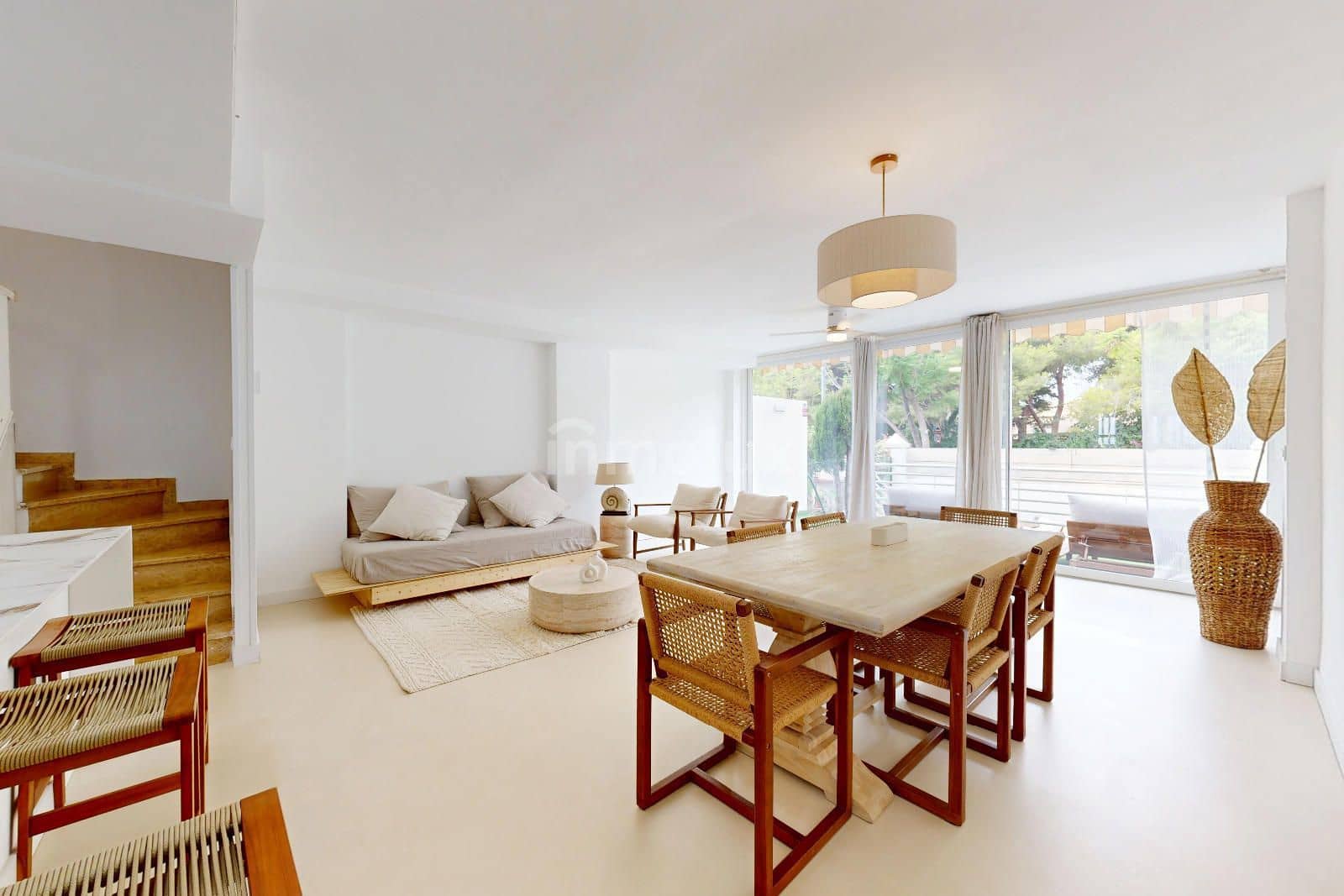 3 soveværelse Byhus til salg i Alicante by med swimmingpool garage - € 600.000 (Ref: 9163007)