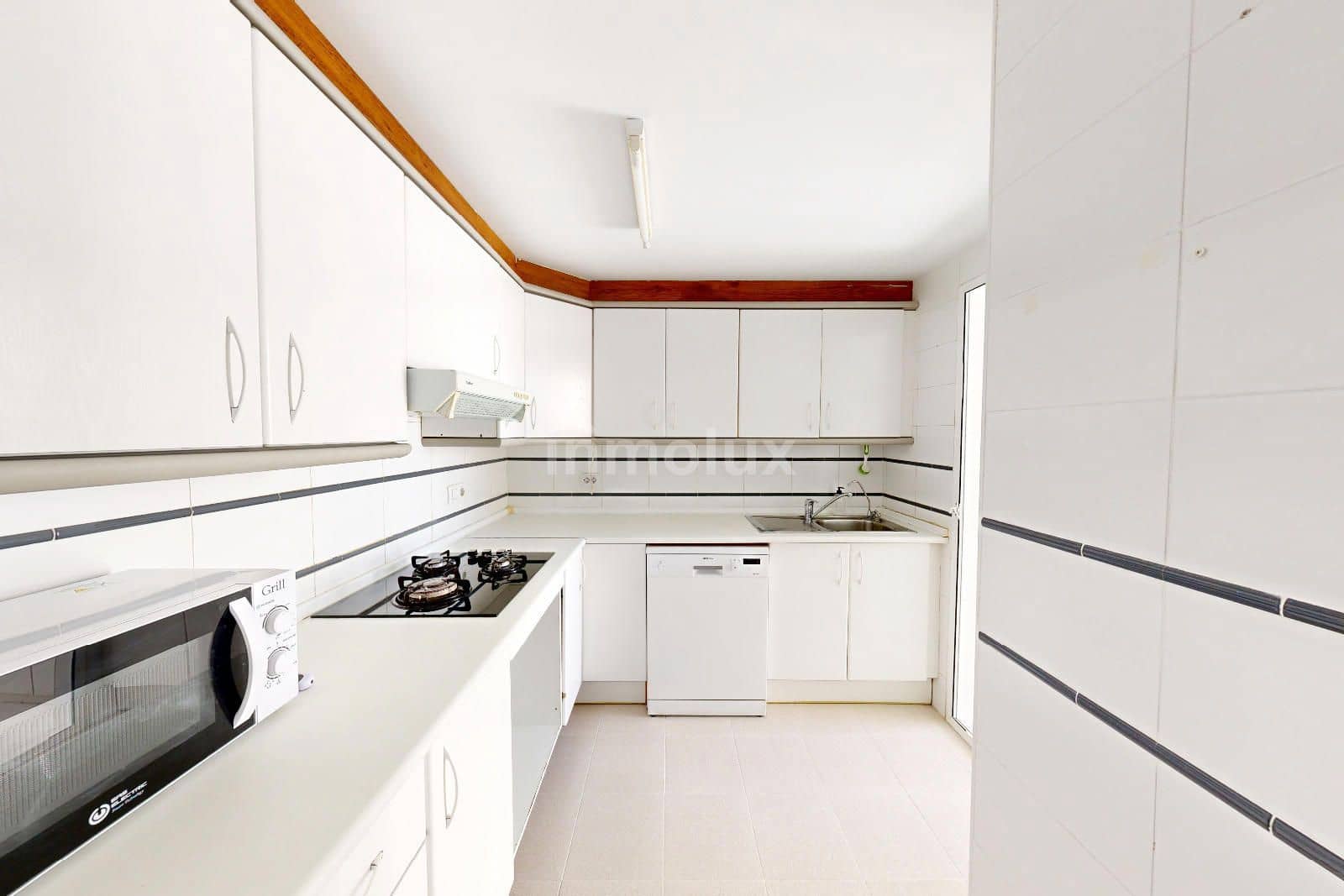 2 soveværelse Lejlighed til salg i El Campello med swimmingpool garage - € 320.000 (Ref: 9163311)