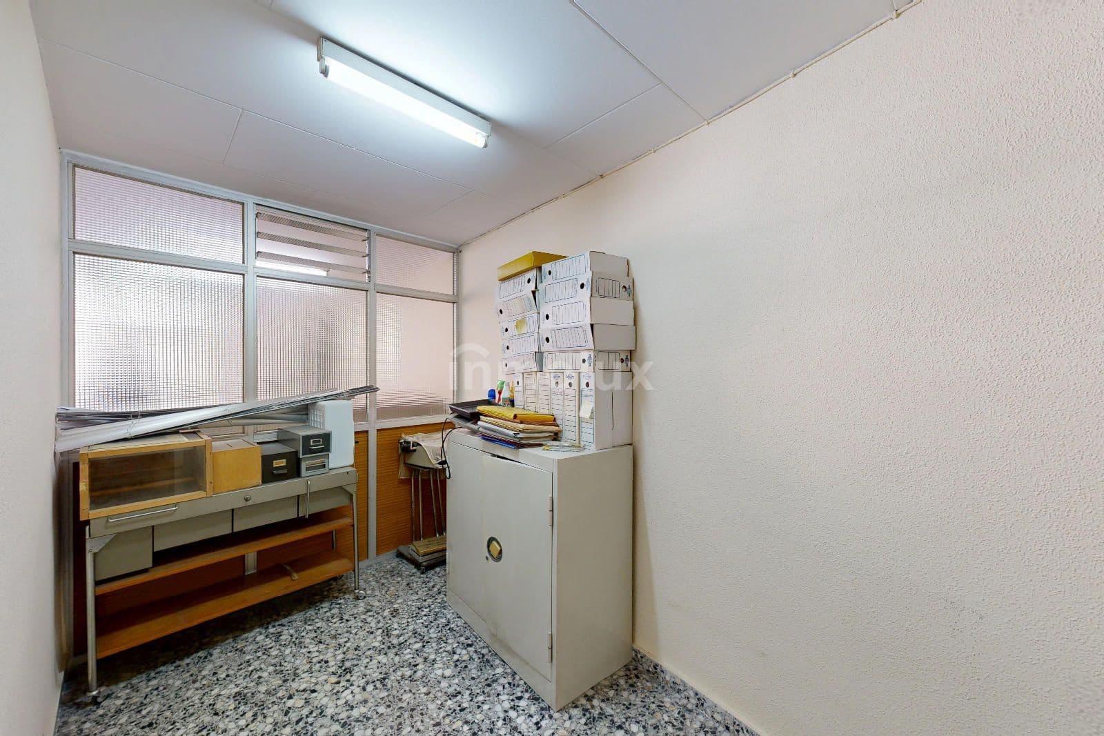 Office for sale in Alicante / Alacant city - € 110,000 (Ref: 9189567)