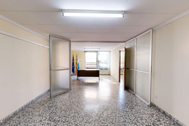 Office for sale in Santo Domingo, Alicante / Alacant city - € 110,000 (Ref: 9189567)