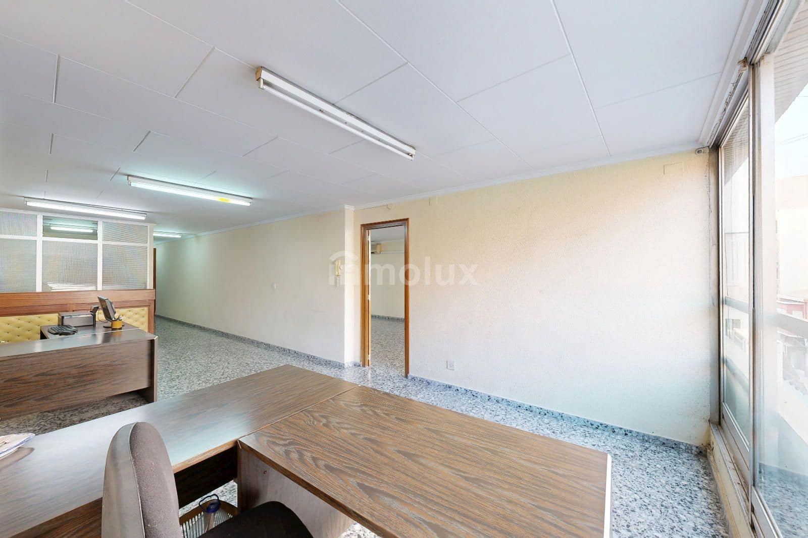 Office for sale in Alicante / Alacant city - € 110,000 (Ref: 9189567)